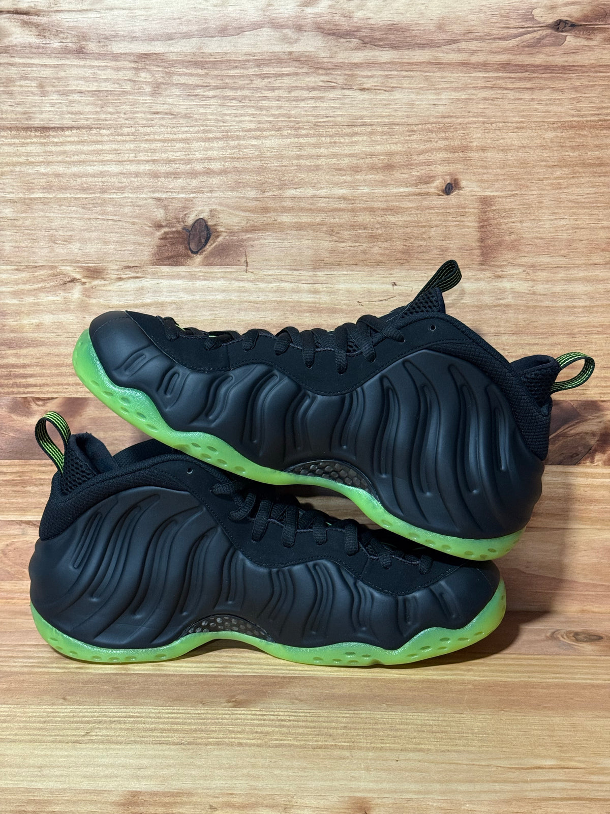Nike Air Foamposite One Black Volt