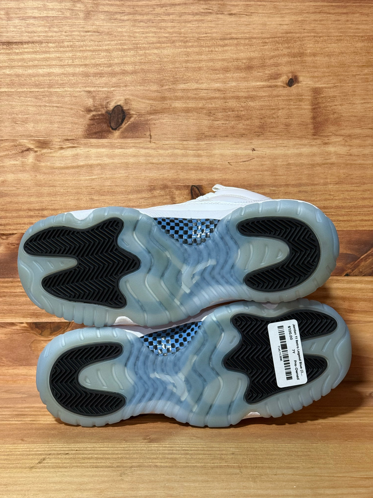 Jordan 11 Retro Legend Blue (2024) (GS) - Size 7y