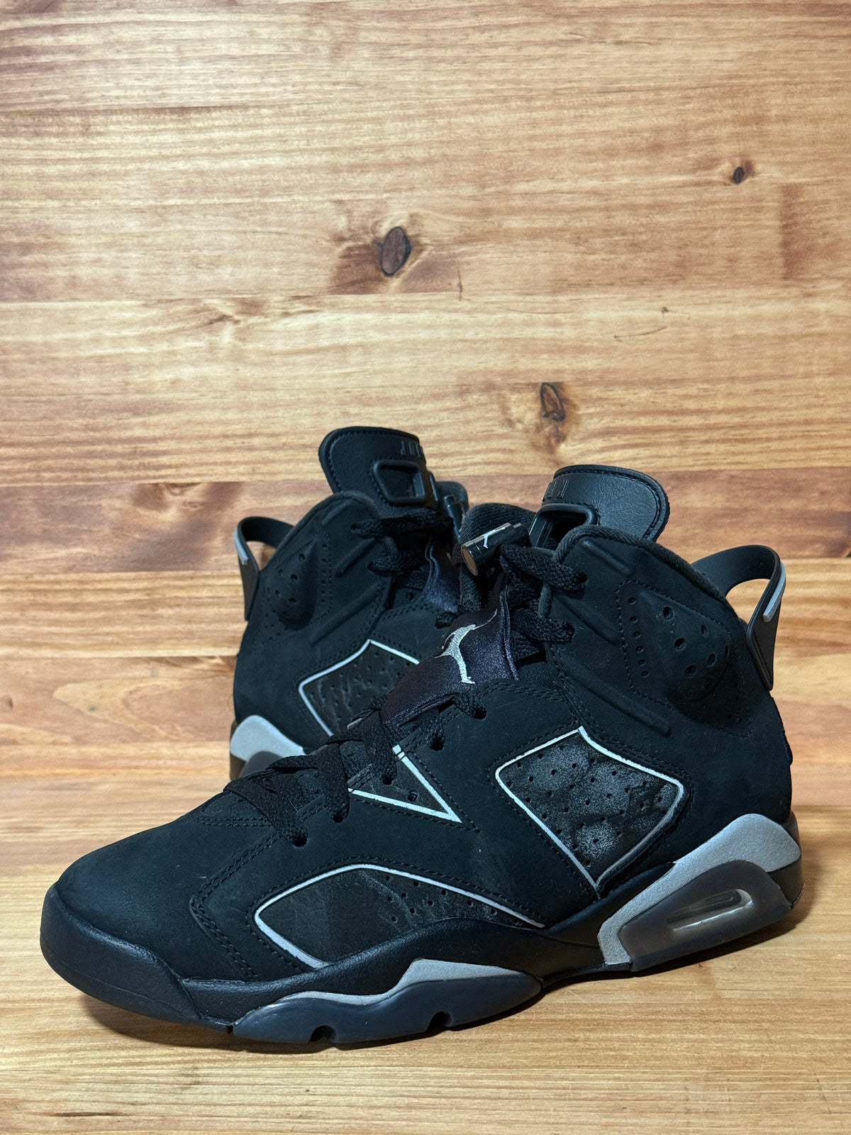 Jordan 6 Retro Cap and Gown