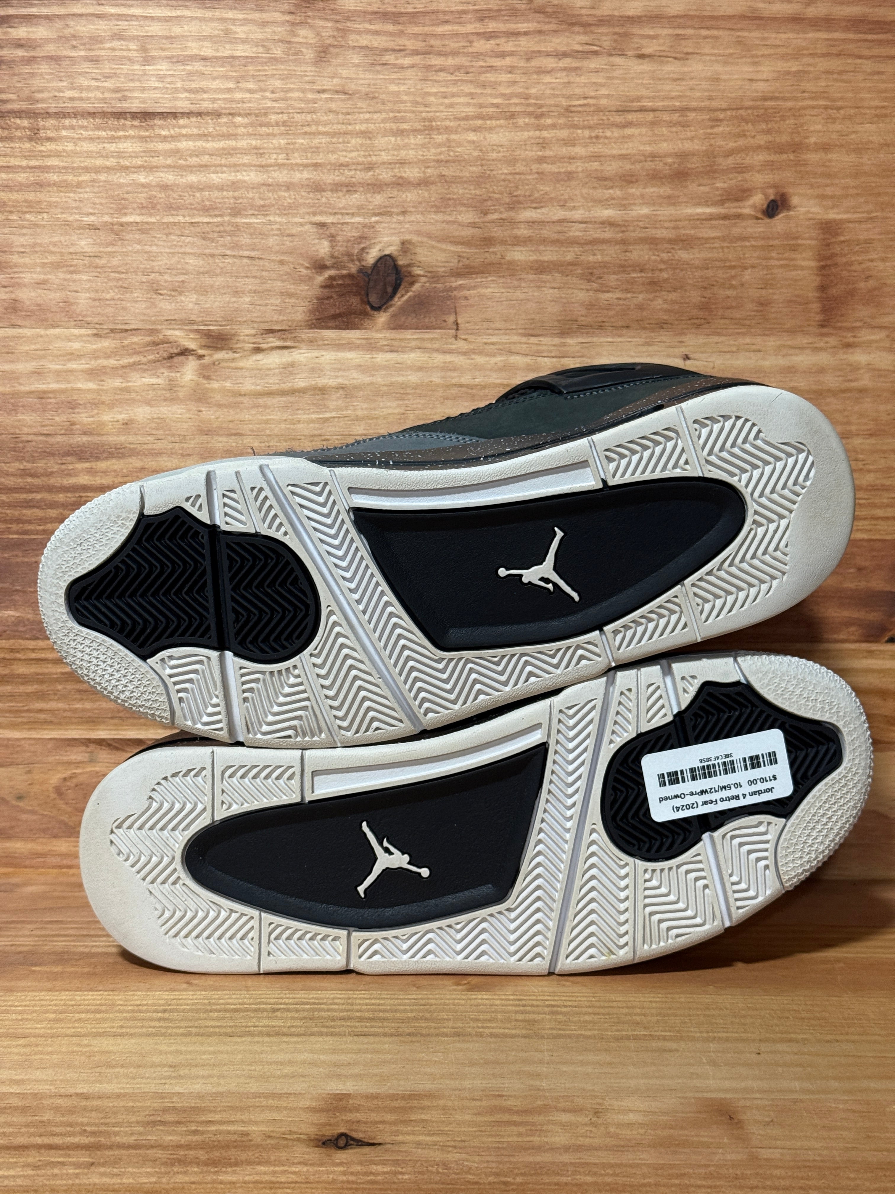 Jordan 4 Retro Fear (2024)