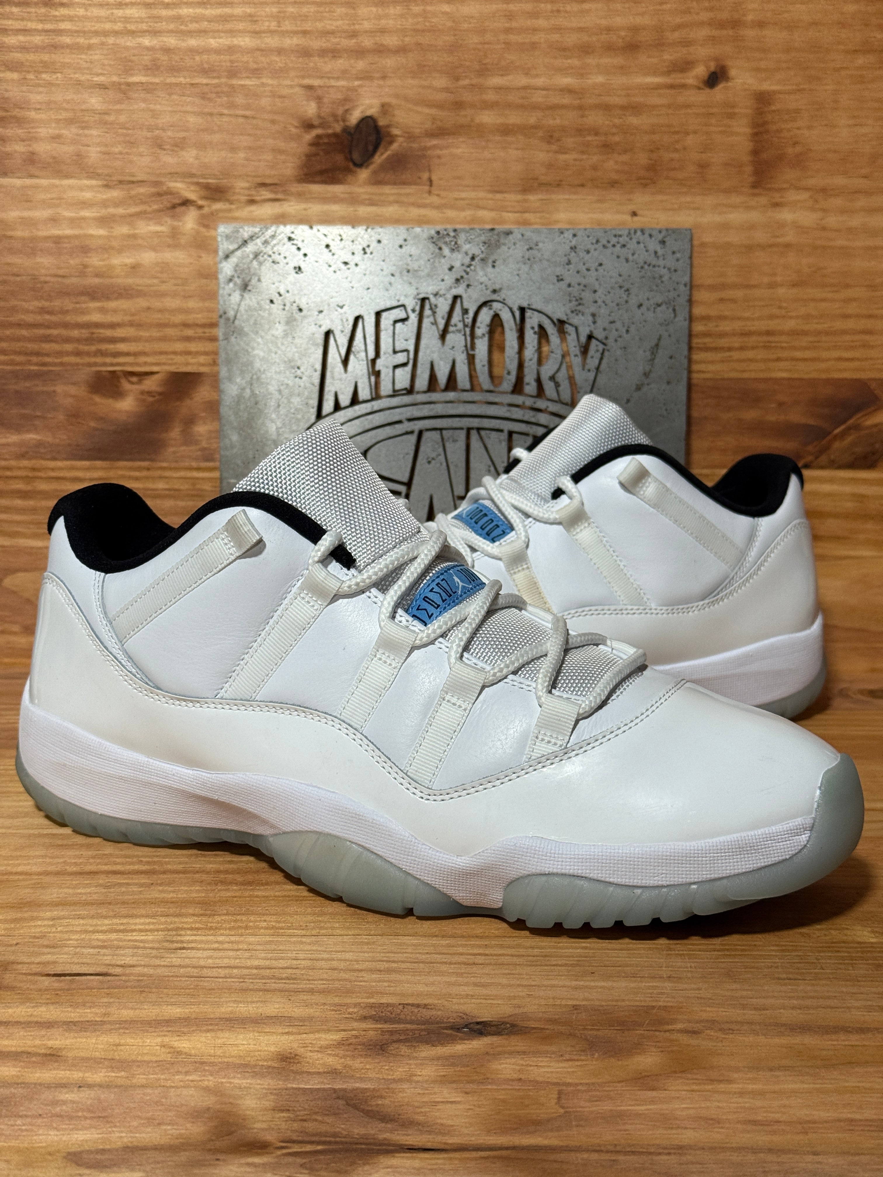 Jordan 11 Retro Low Legend Blue