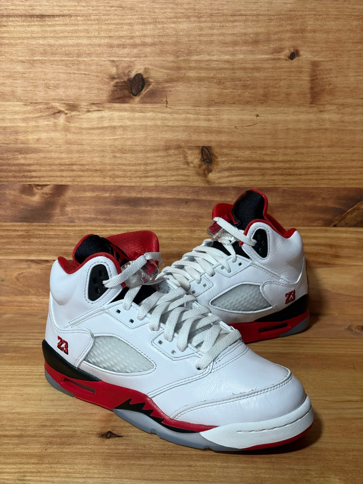 Jordan 5 Retro Fire Red Black Tongue (2025) (GS) - Size 6Y