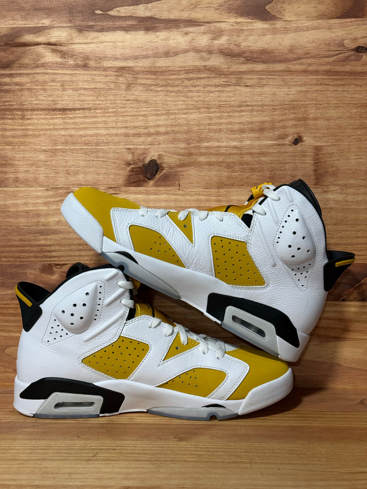 Jordan 6 Retro Yellow Ochre