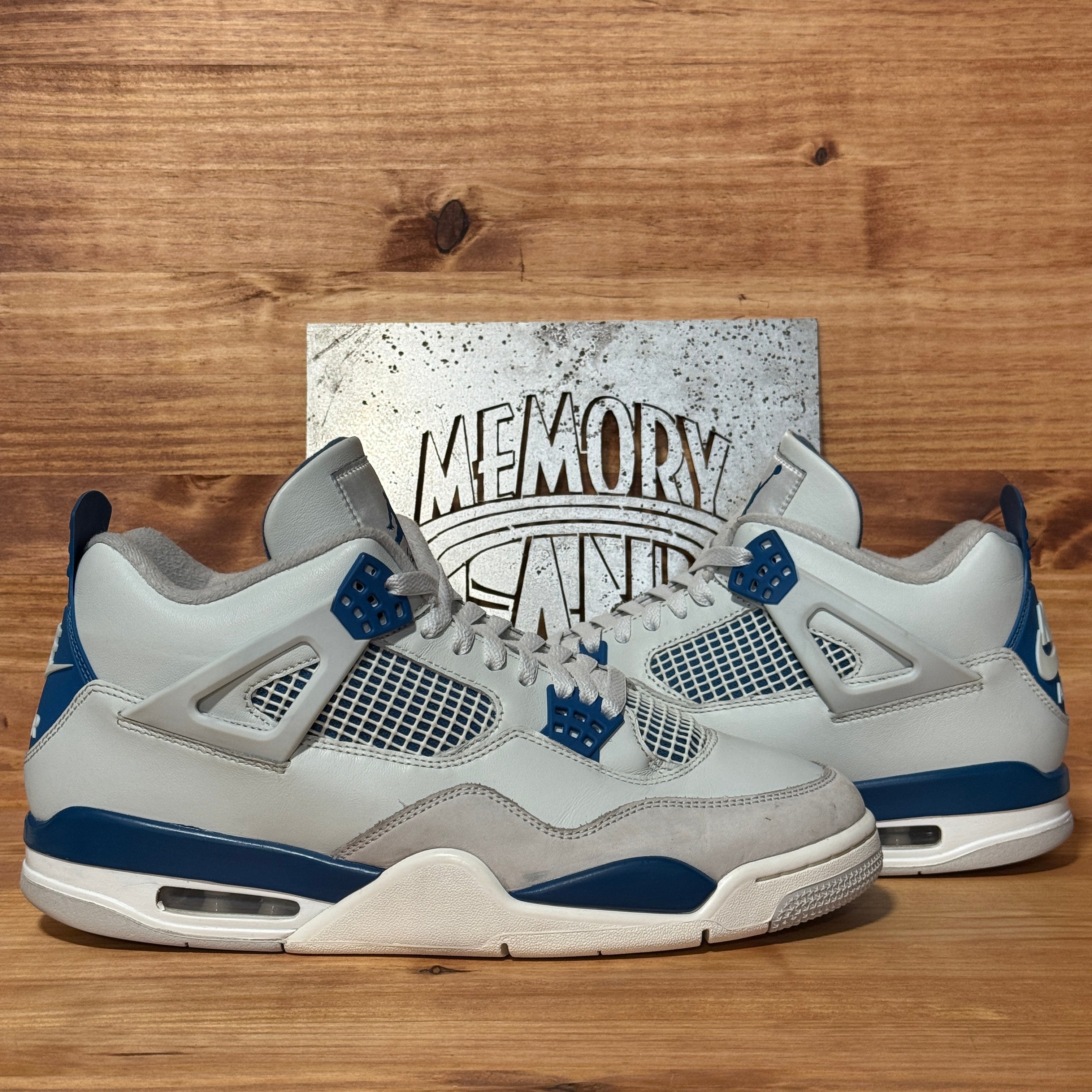 Jordan 4 Retro Military Blue (2024)