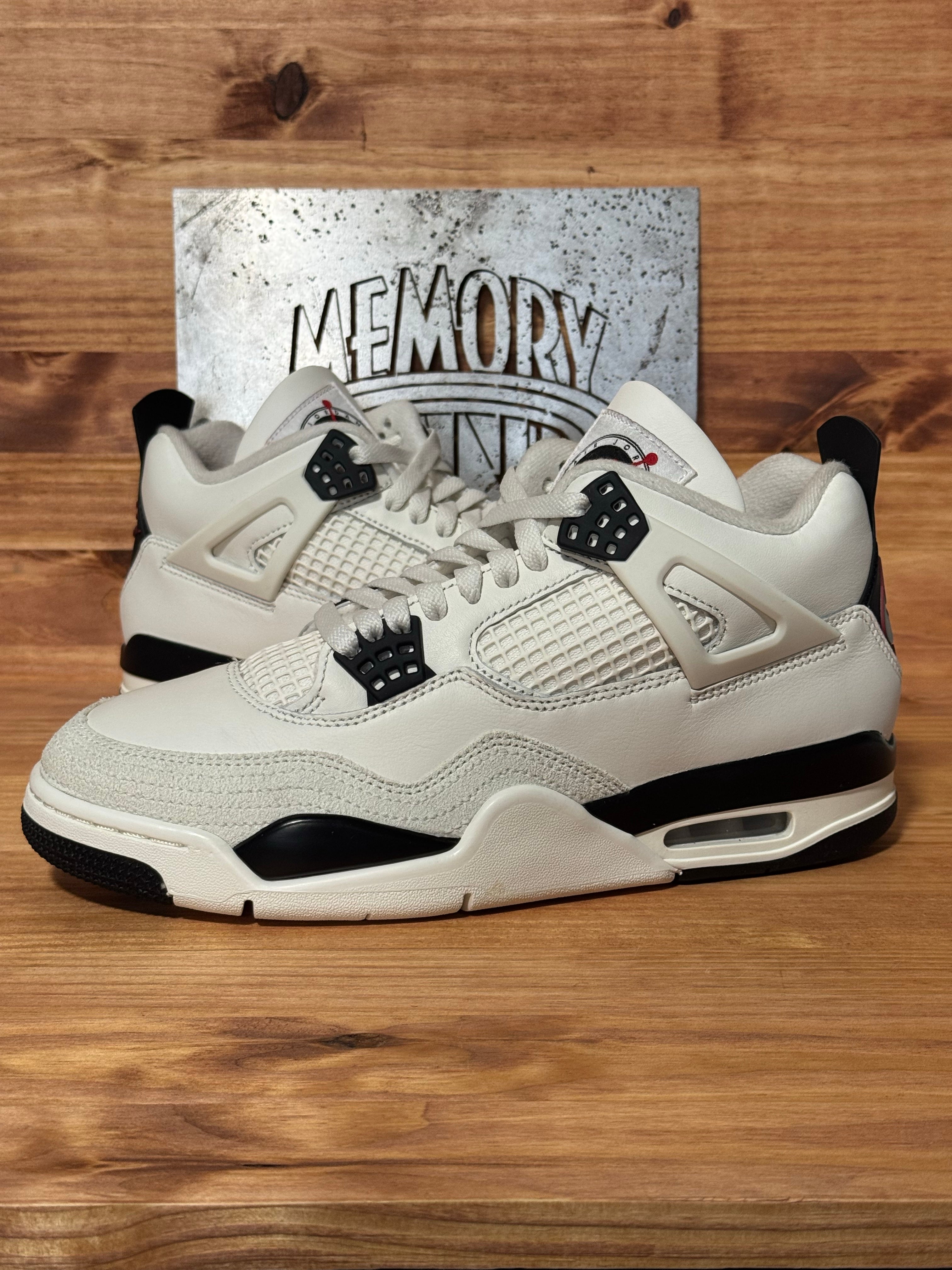 Jordan 4 Retro Flight Club