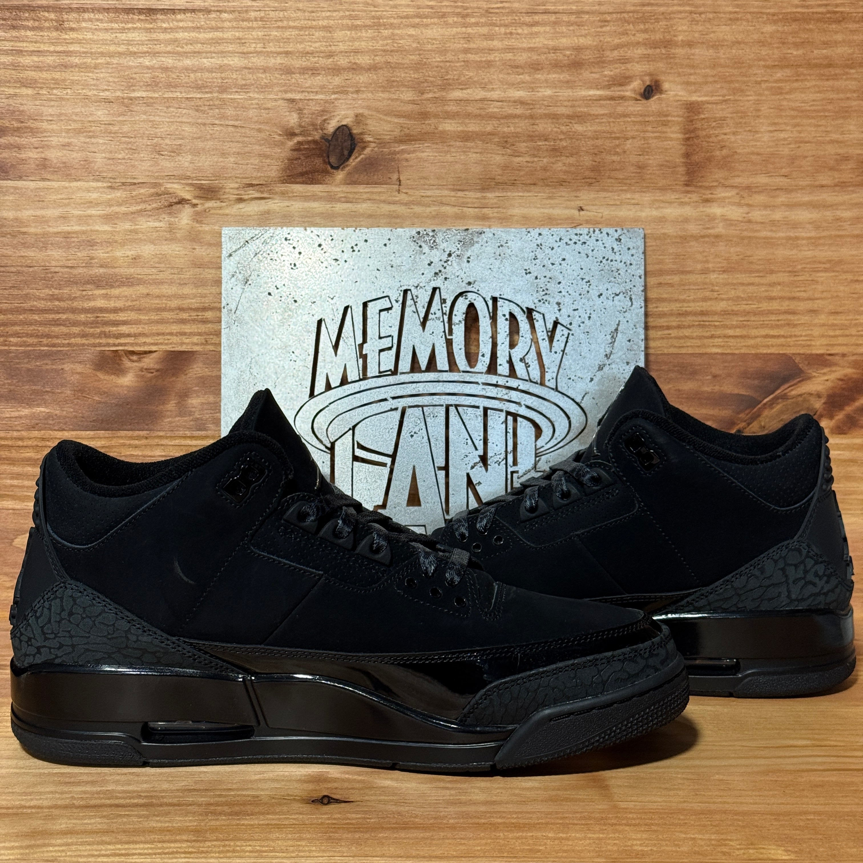 Jordan 3 Retro Black Cat (2025)