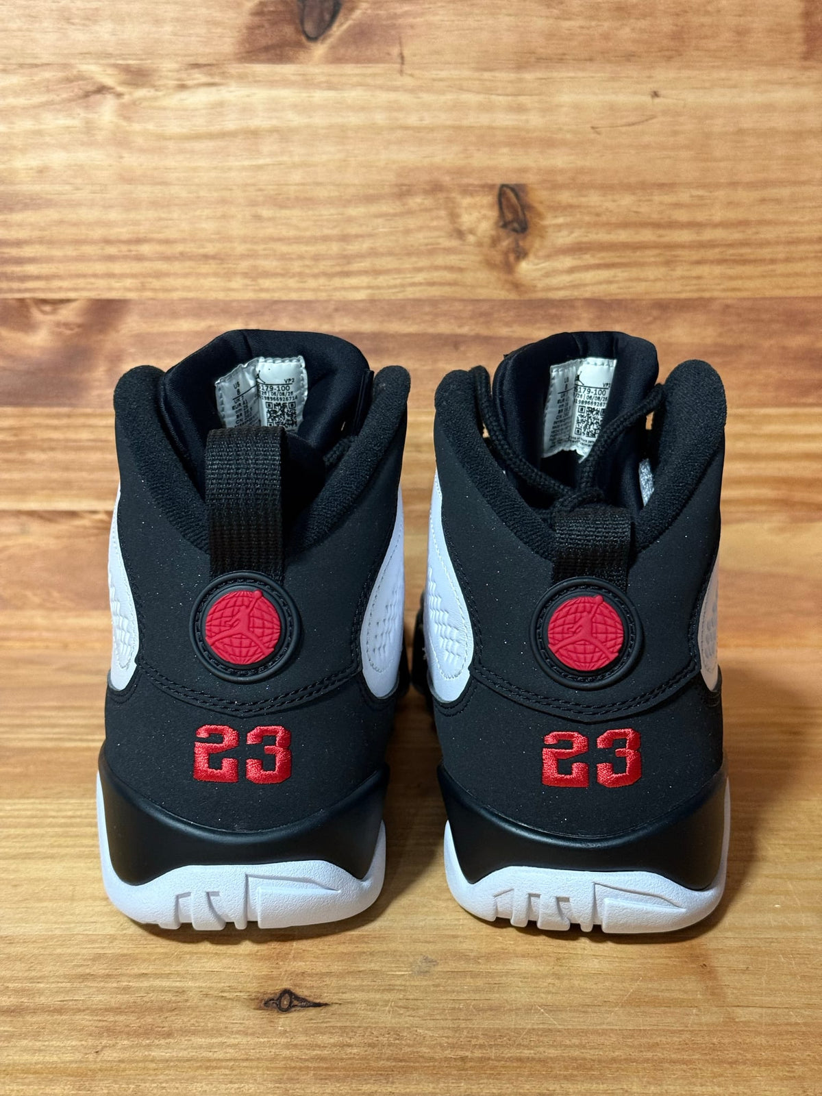 Jordan 9 Retro OG Space Jam (2026) - Size 8