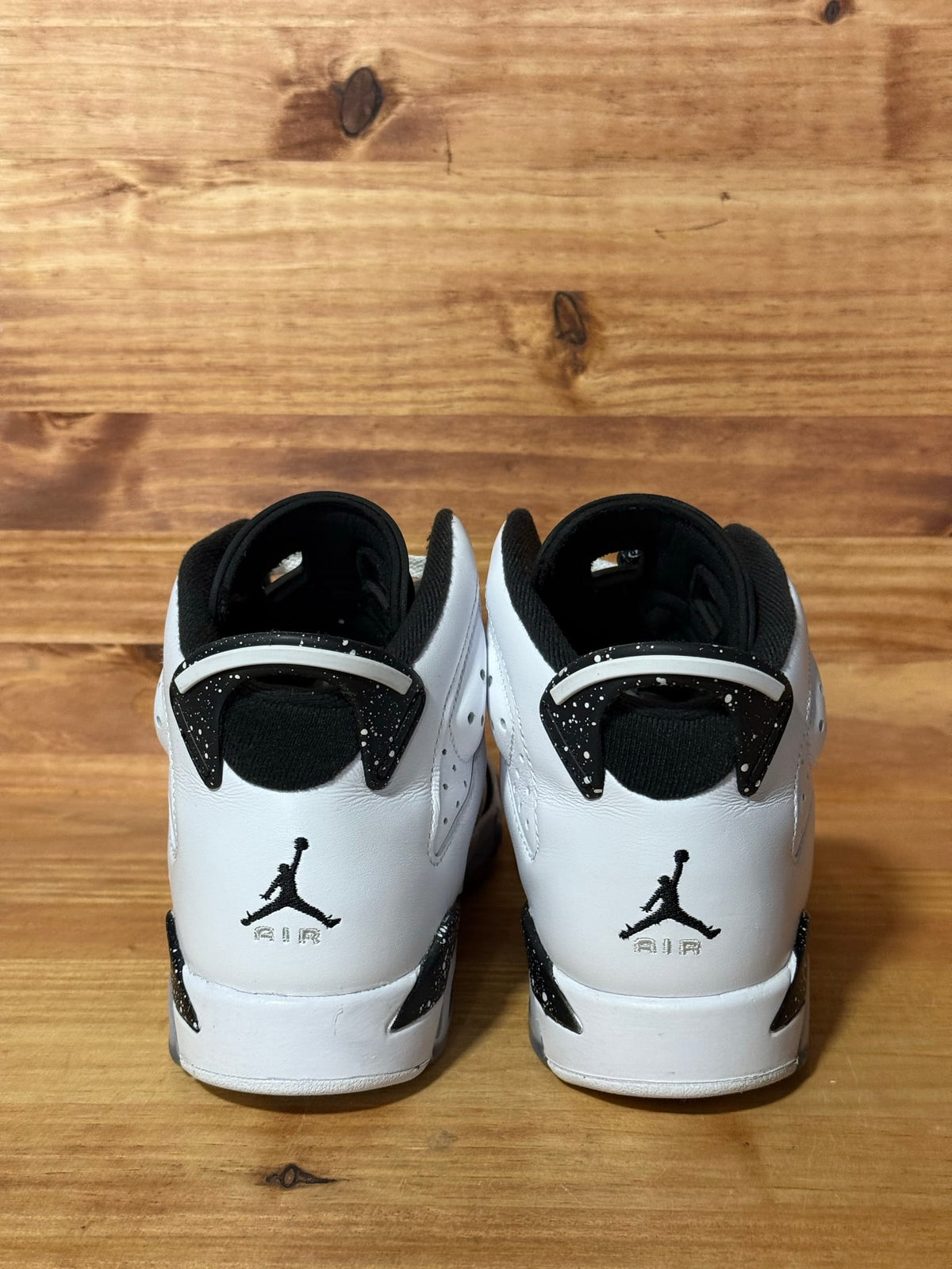 Jordan 6 Retro Oreo (2026) (GS) - Size 7Y