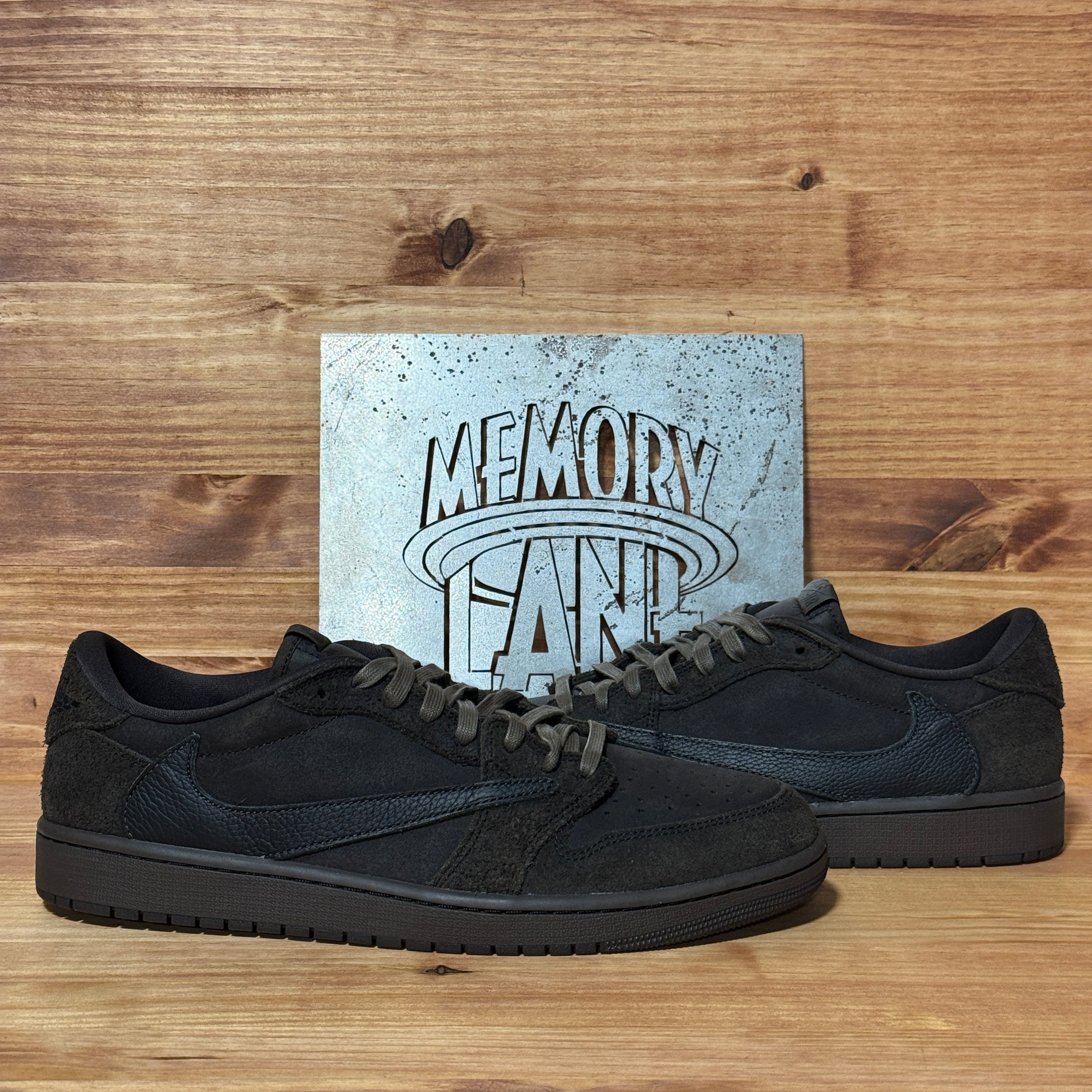 Jordan 1 Retro Low OG SP Travis Scott Velvet Brown