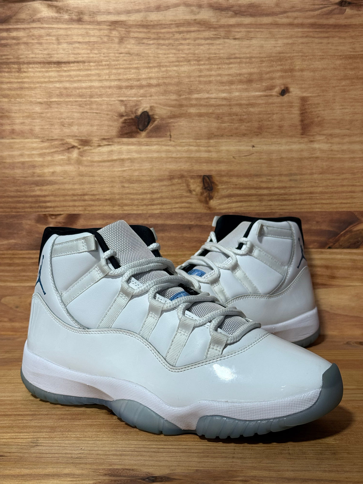 Jordan 11 Retro Legend Blue (2024)