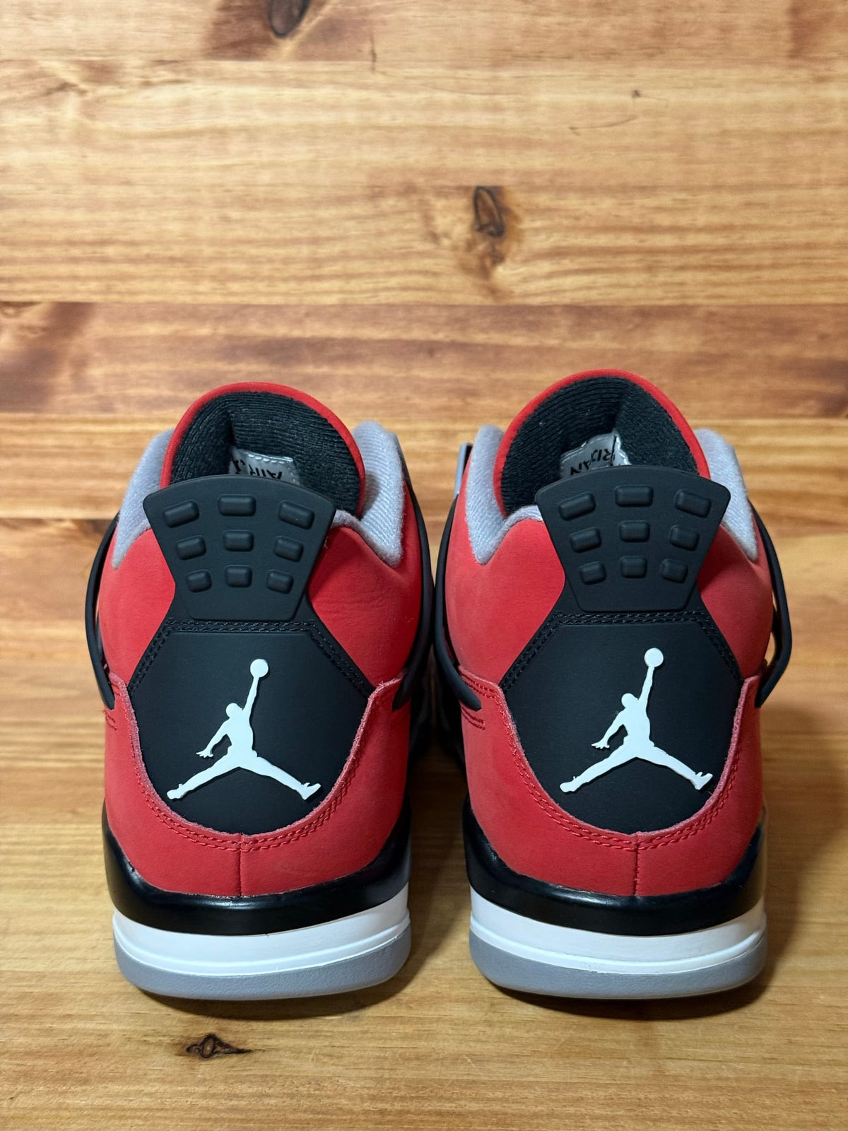 Jordan 4 Retro Toro Bravo (2026) - Size 10