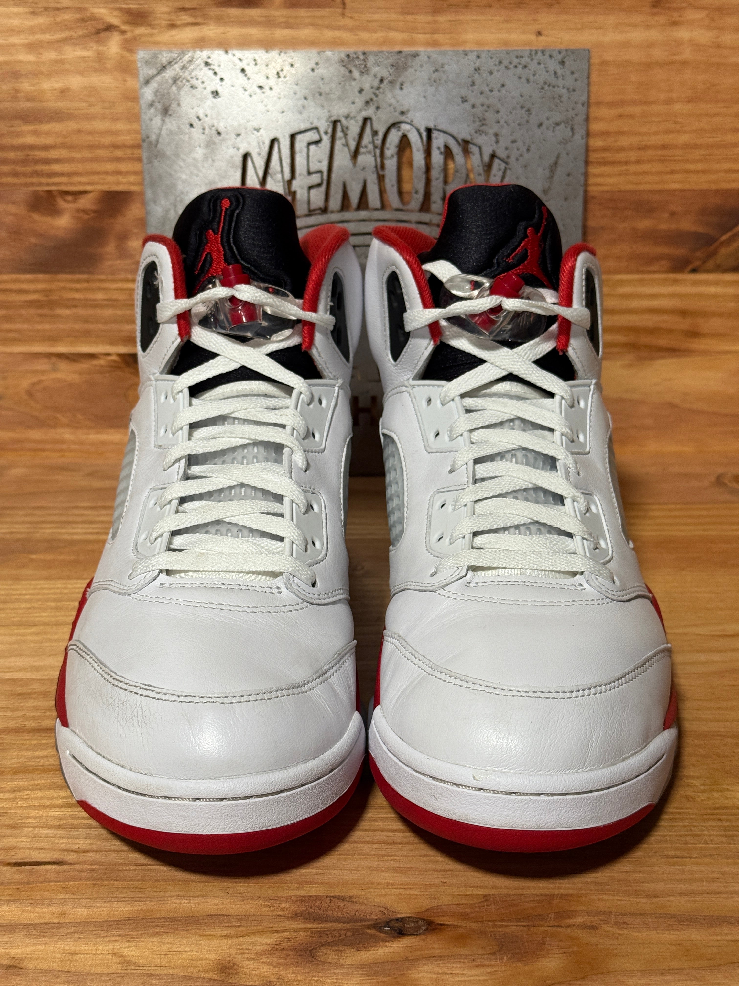 Jordan 5 Retro Fire Red Black Tongue (2025)