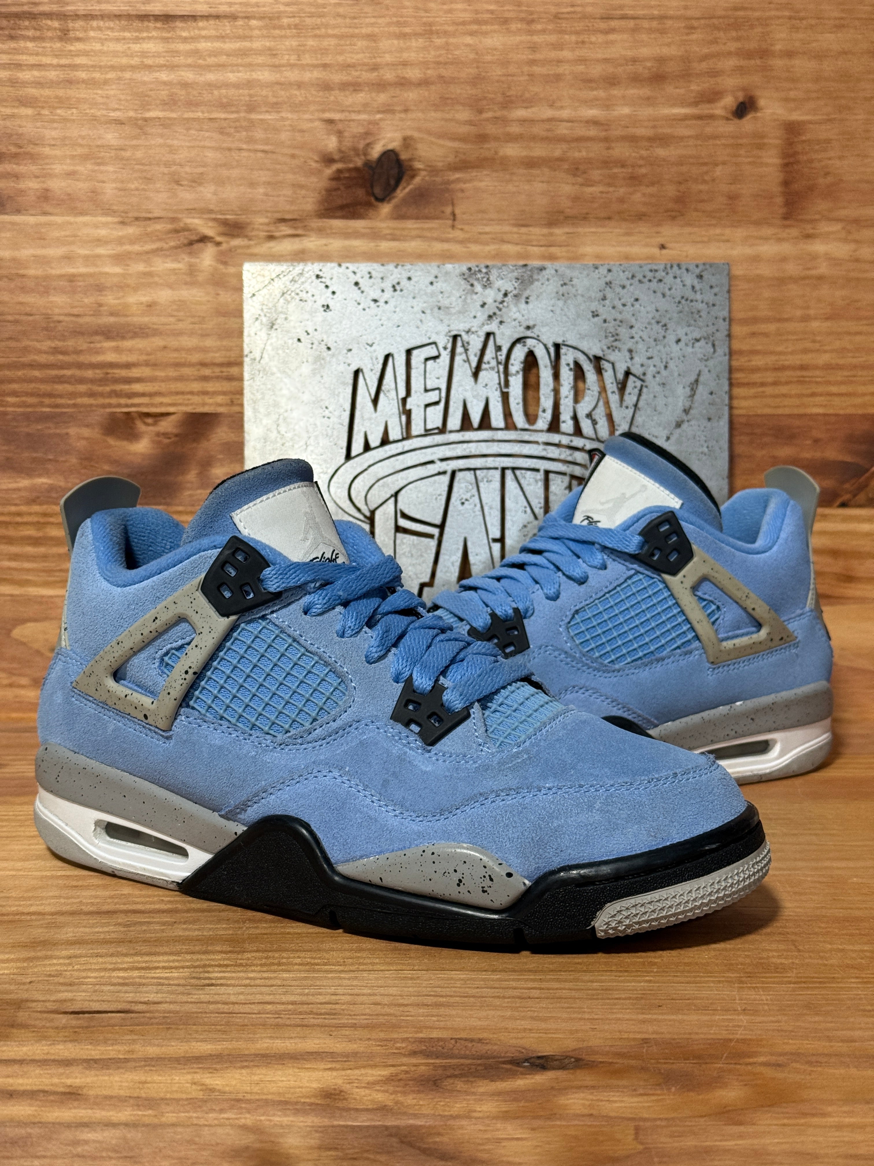 Jordan 4 Retro University Blue (GS)