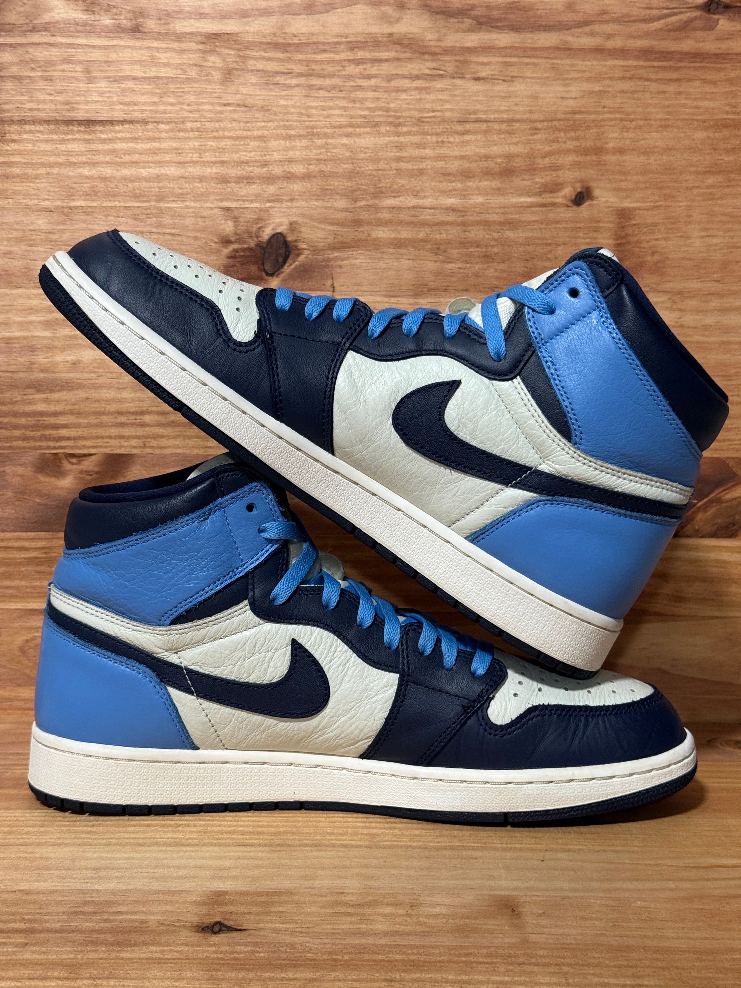Jordan 1 Retro High Obsidian