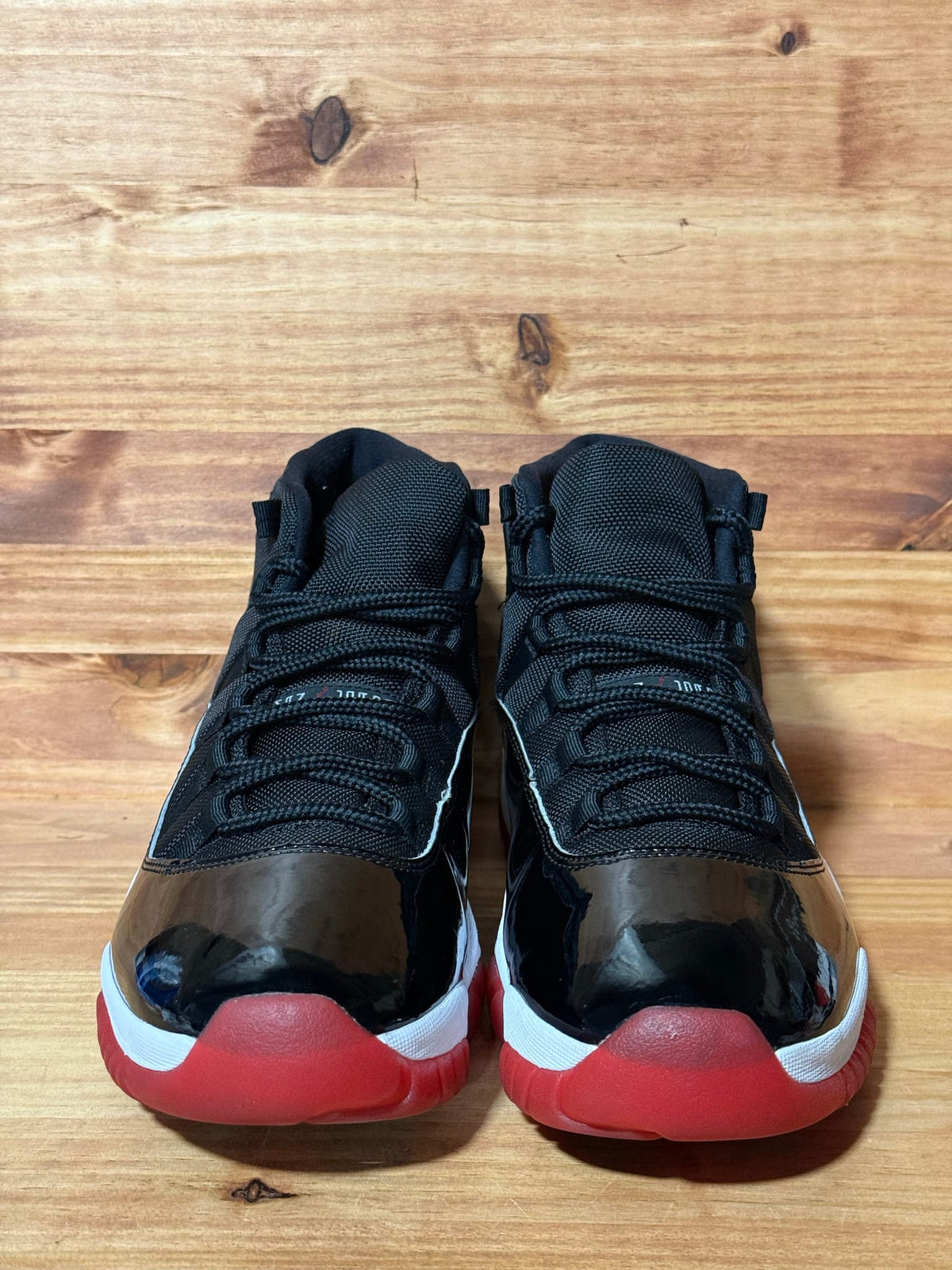 Jordan 11 Retro Playoffs Bred (2019) - Size 11.5