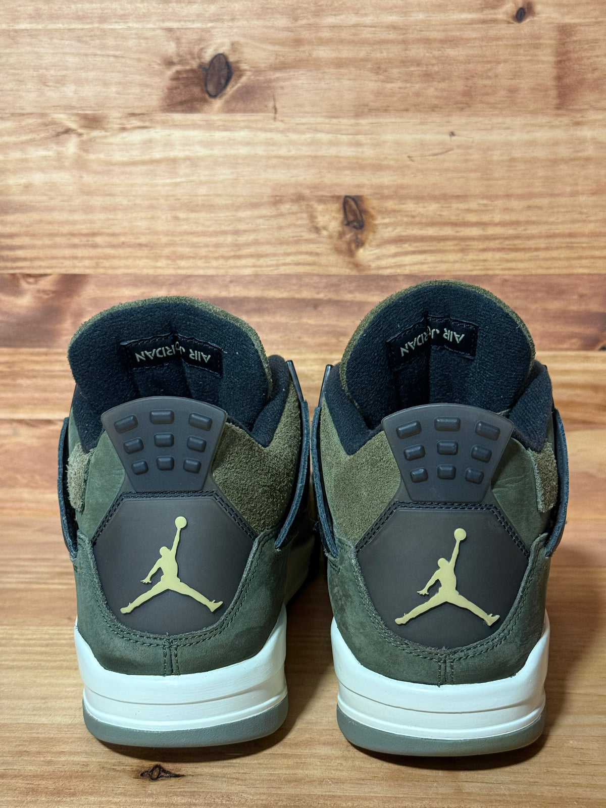 Jordan 4 Retro SE Craft Medium Olive