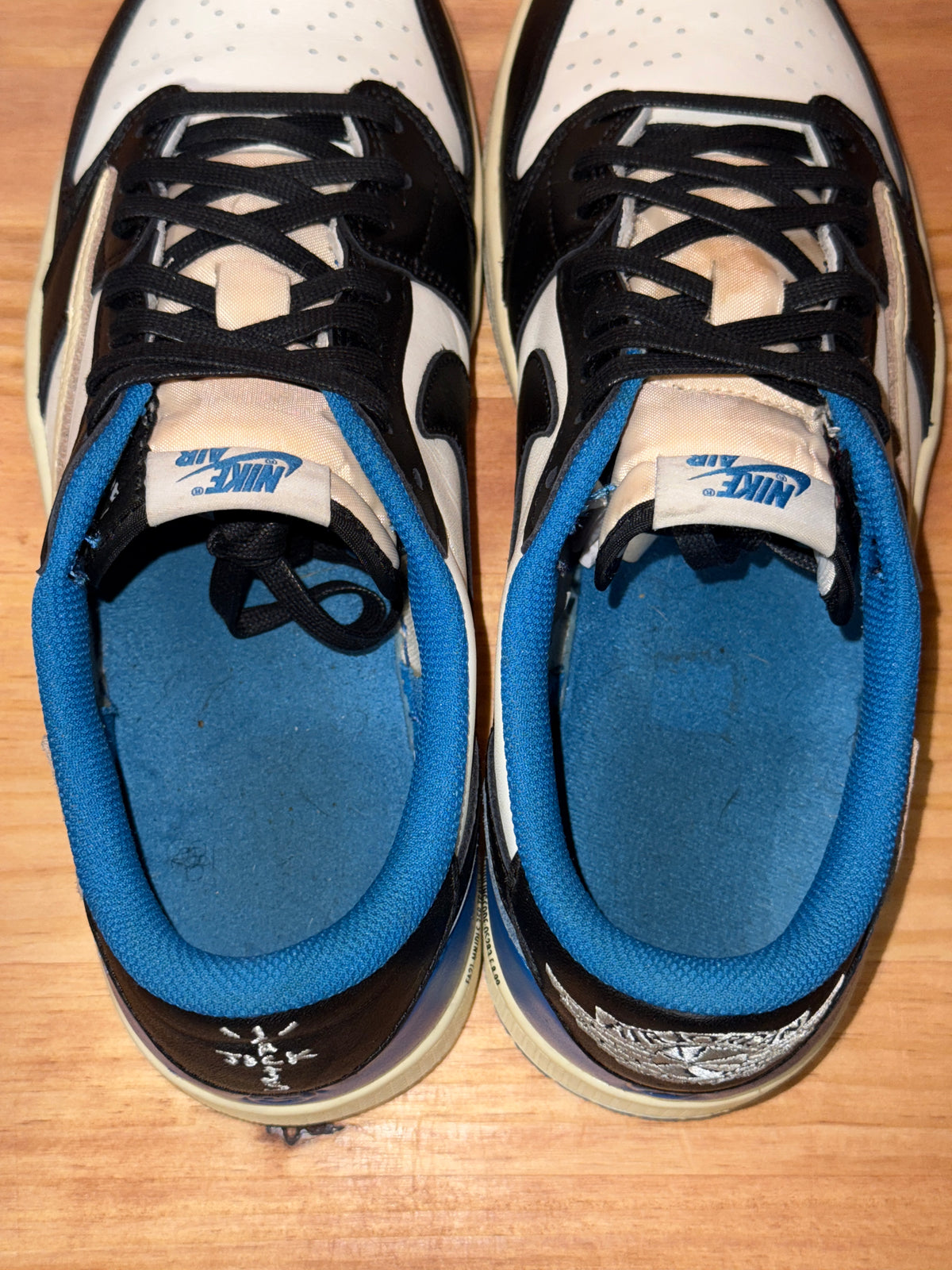 Jordan 1 Retro Low OG SP Fragment x Travis Scott