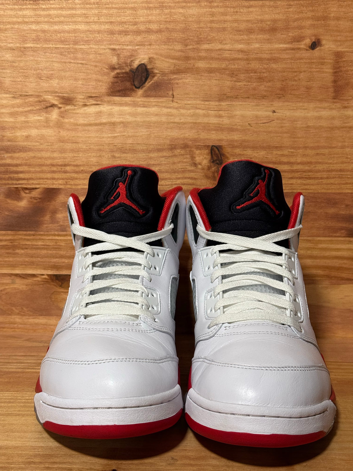 Jordan 5 Retro Fire Red Black Tongue (2025)