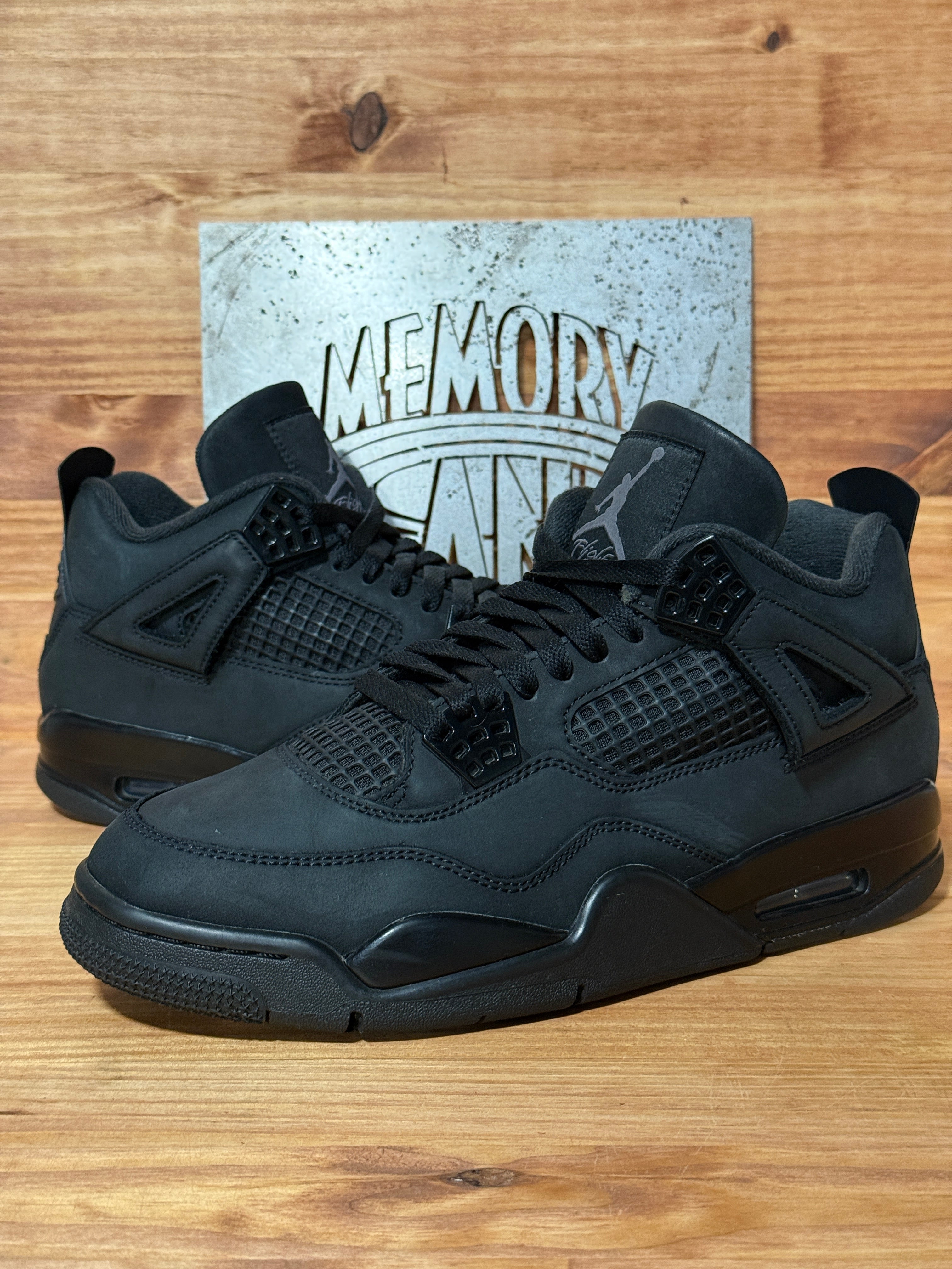 Jordan 4 Retro Black Cat (2025)