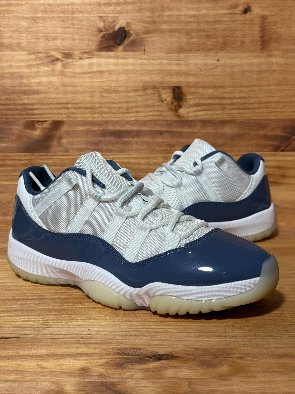 Jordan 11 Retro Low Diffused Blue