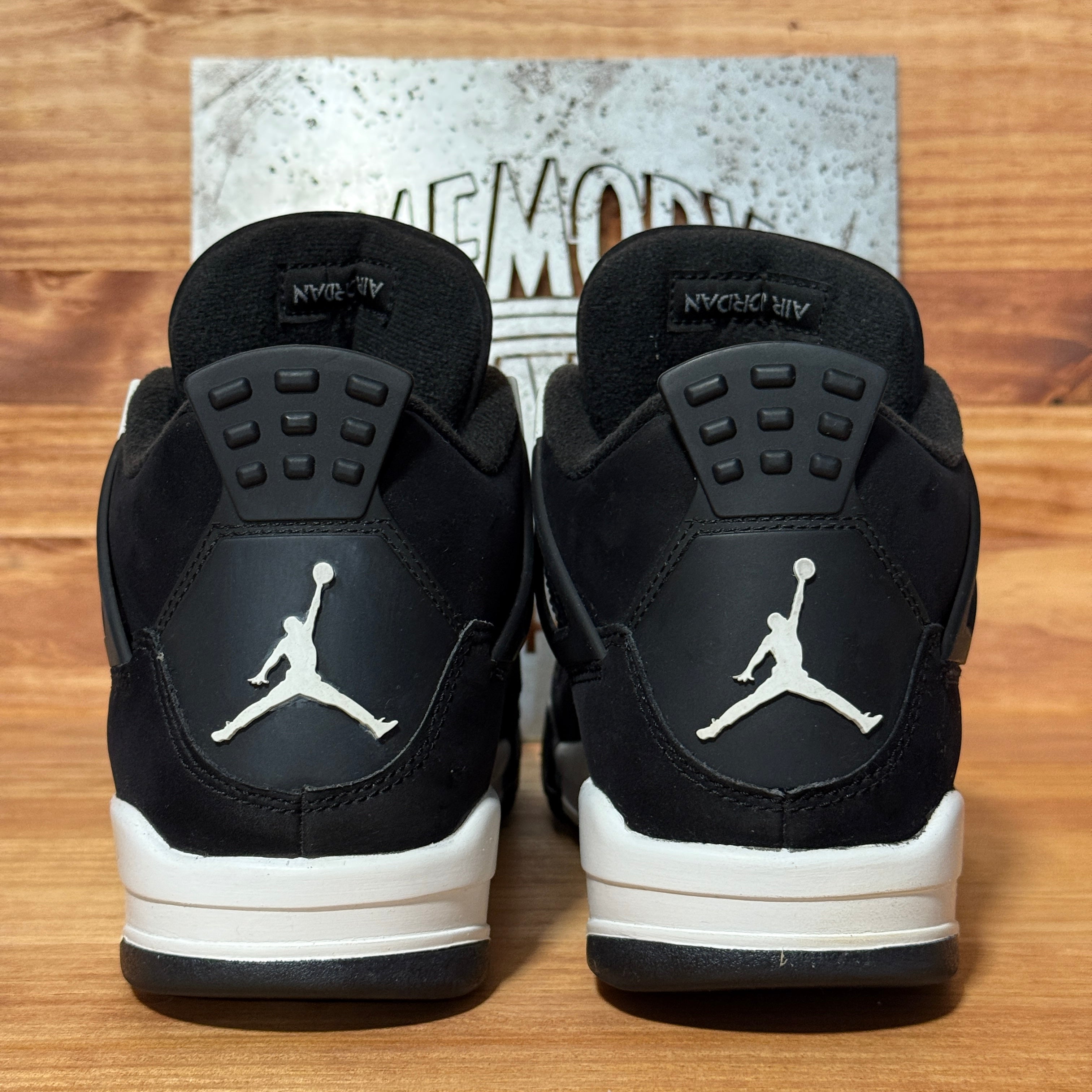 Jordan 4 Retro White Thunder (GS)