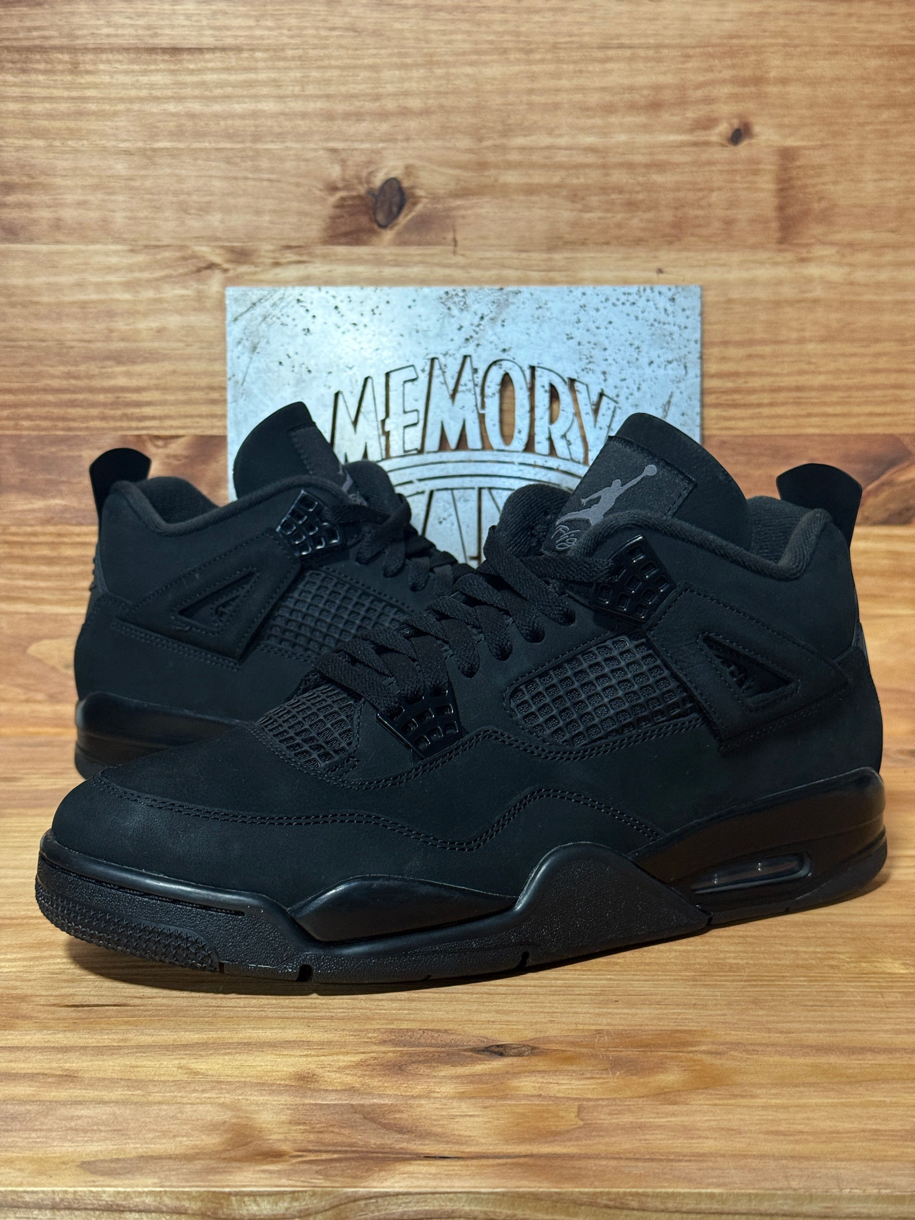 Jordan 4 Retro Black Cat (2025)