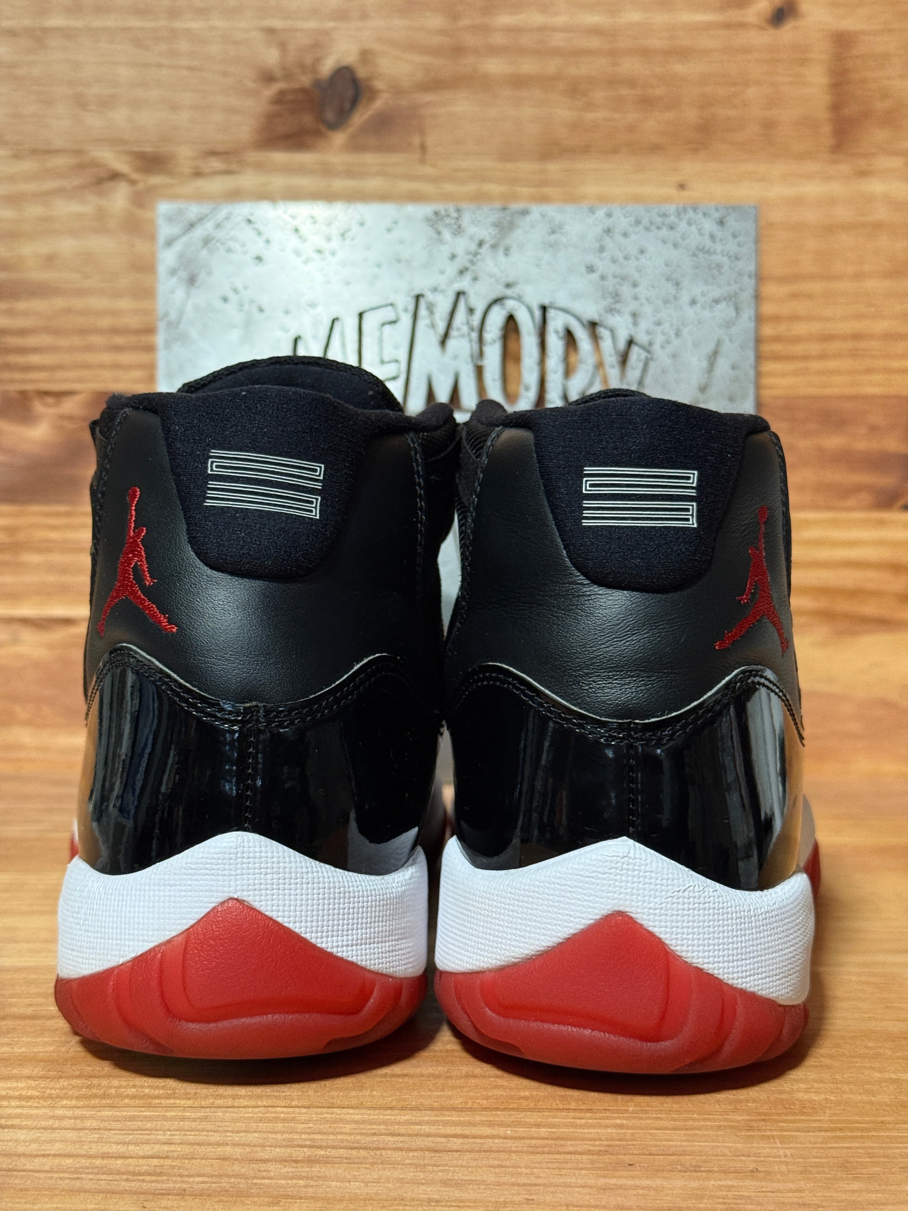 Jordan 11 Retro Playoffs Bred (2019)