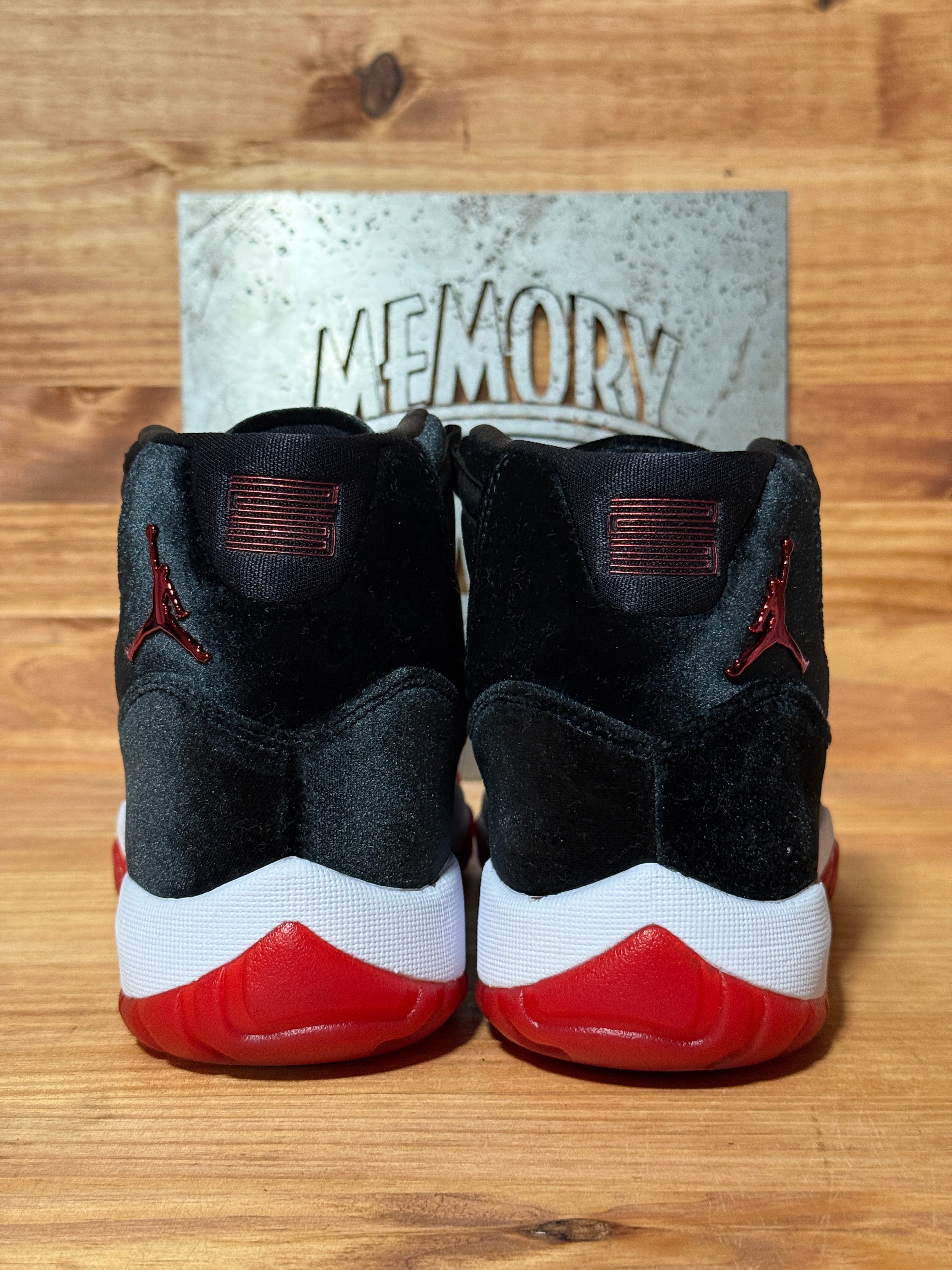 Jordan 11 Retro Bred Velvet (Women's)