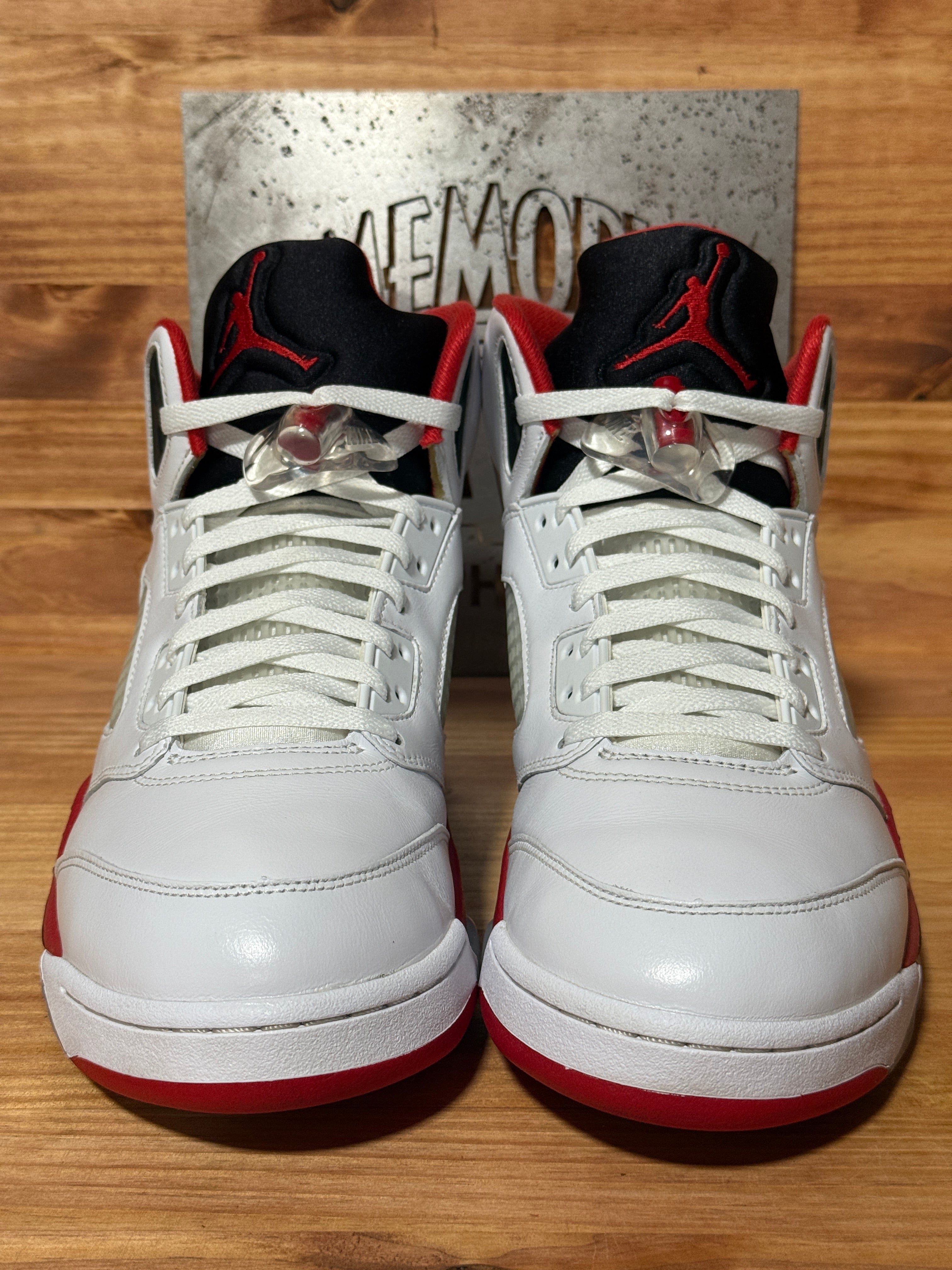 Jordan 5 Retro Fire Red Black Tongue (2025)