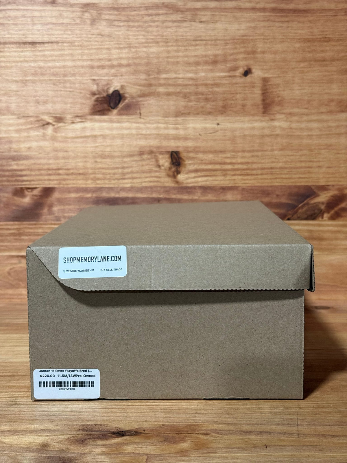 Jordan 11 Retro Playoffs Bred (2019) - Size 11.5