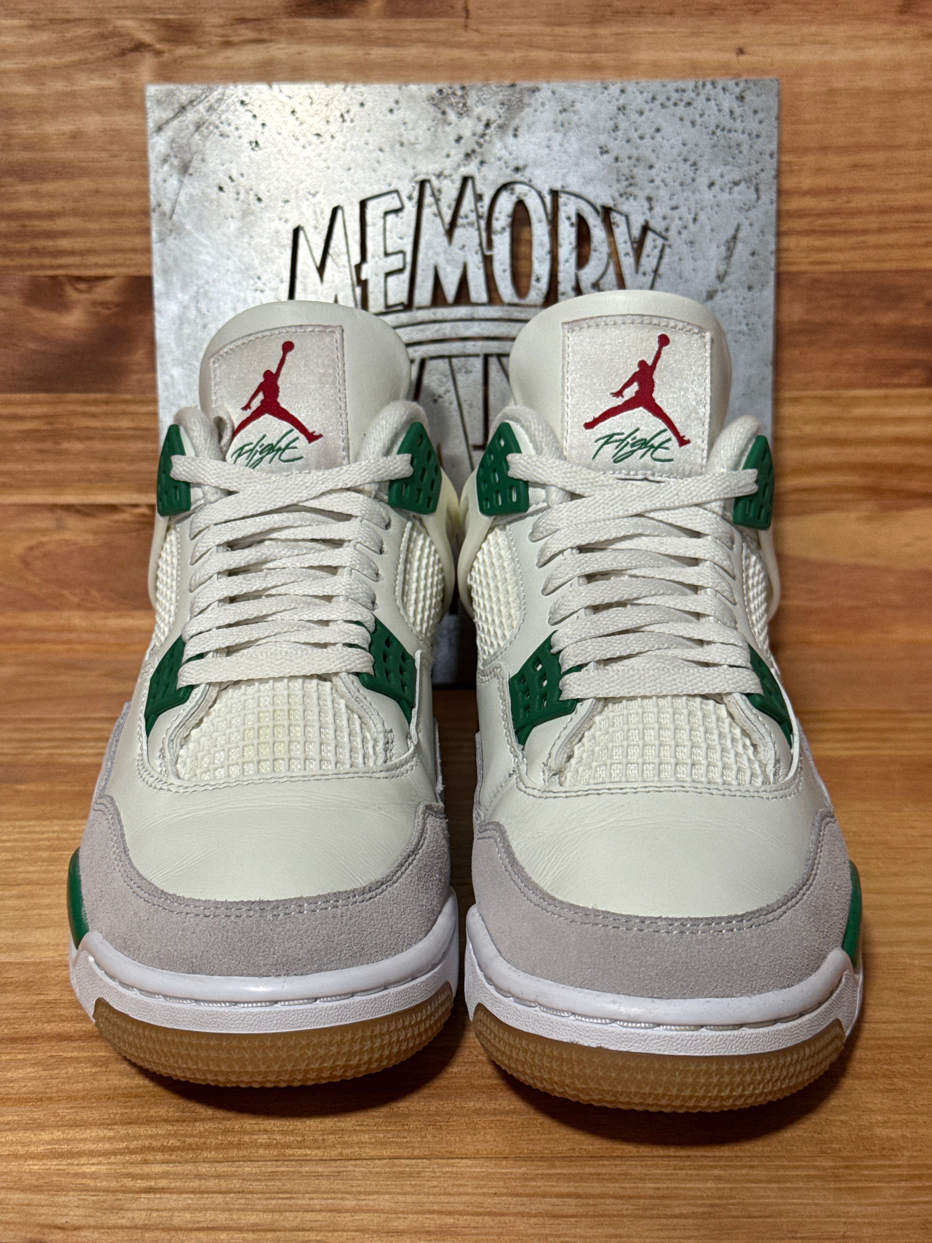 Jordan 4 Retro SB Pine Green