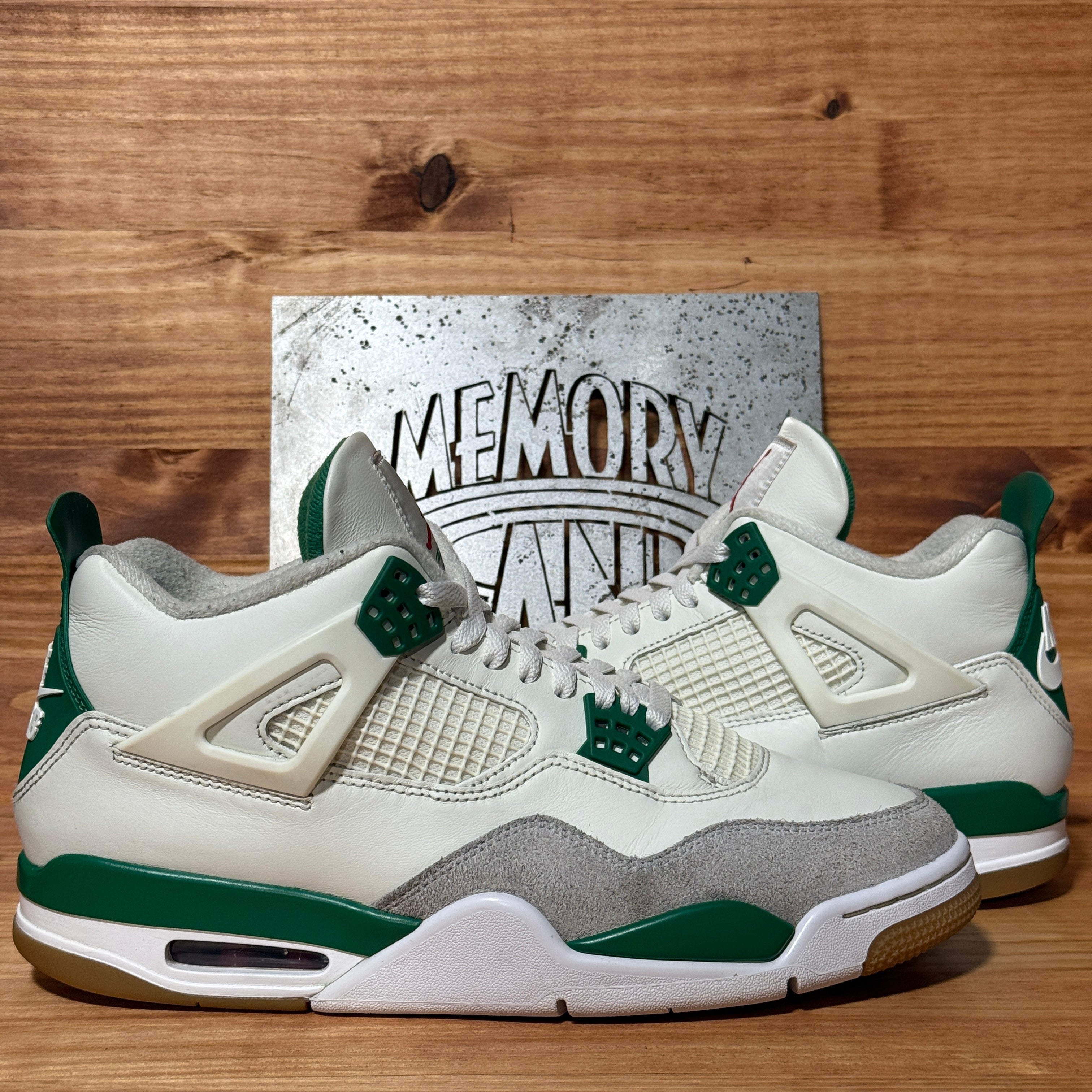Jordan 4 Retro SB Pine Green