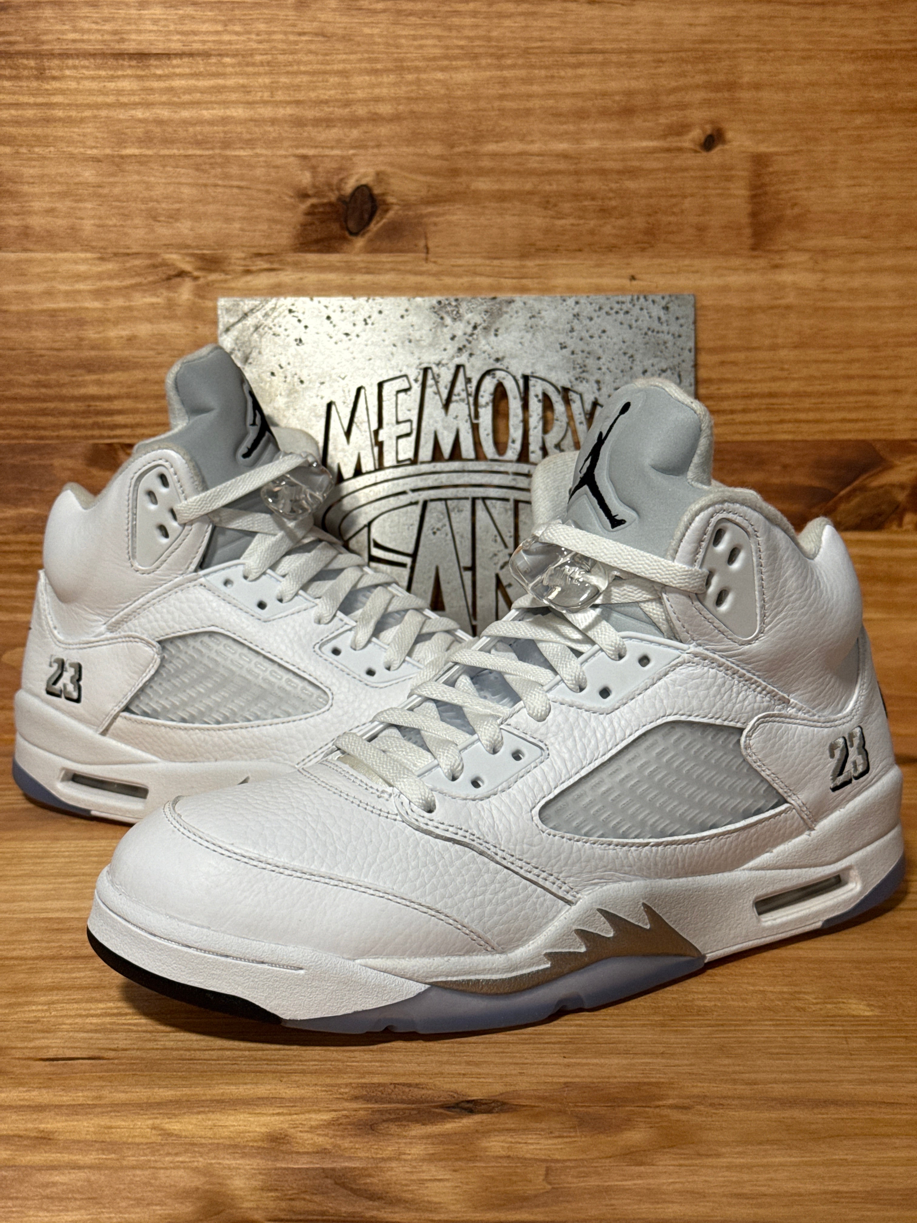 Jordan 5 Retro White Metallic (2026)