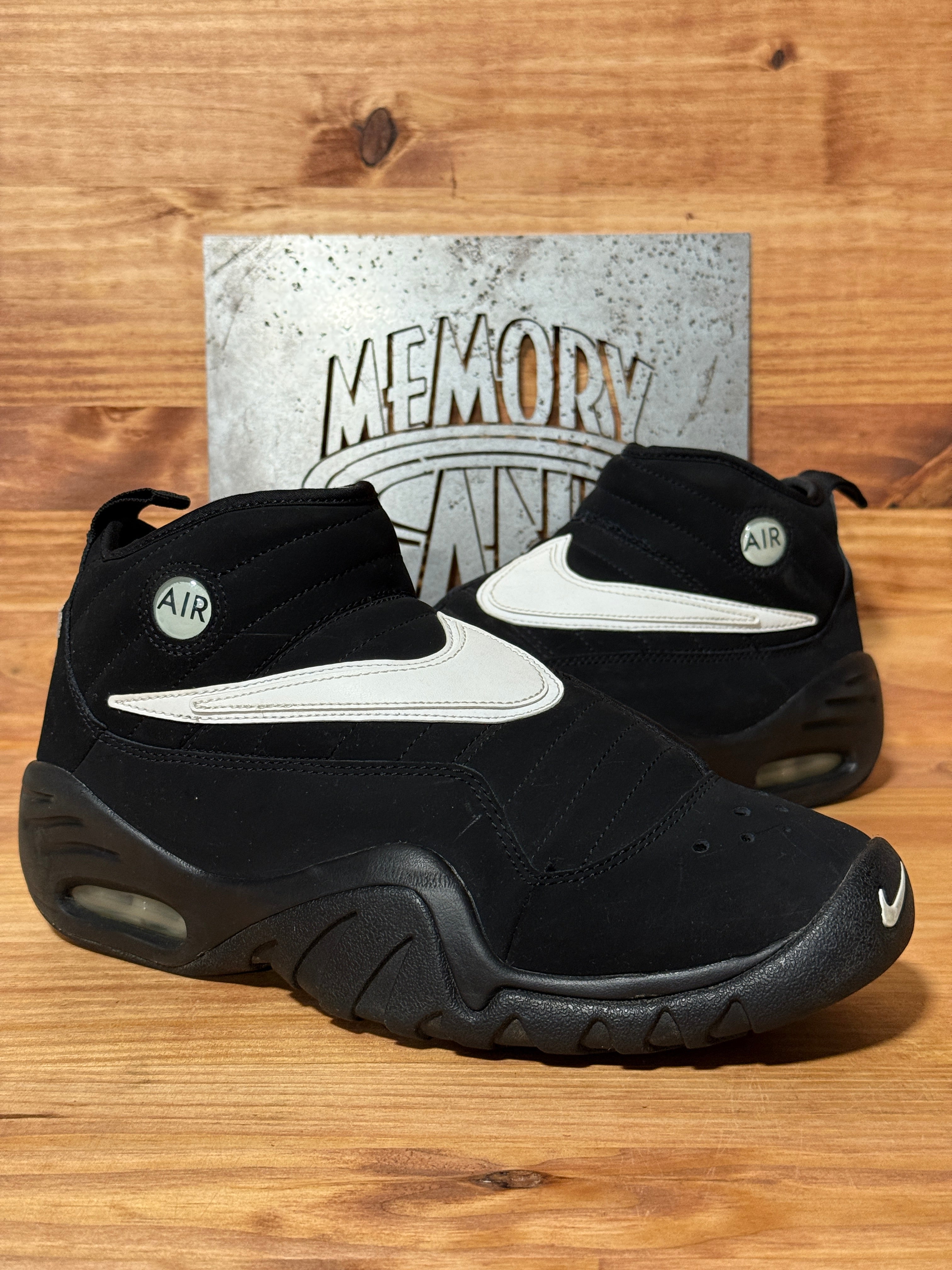 Nike Shake N'Destrukt Black White