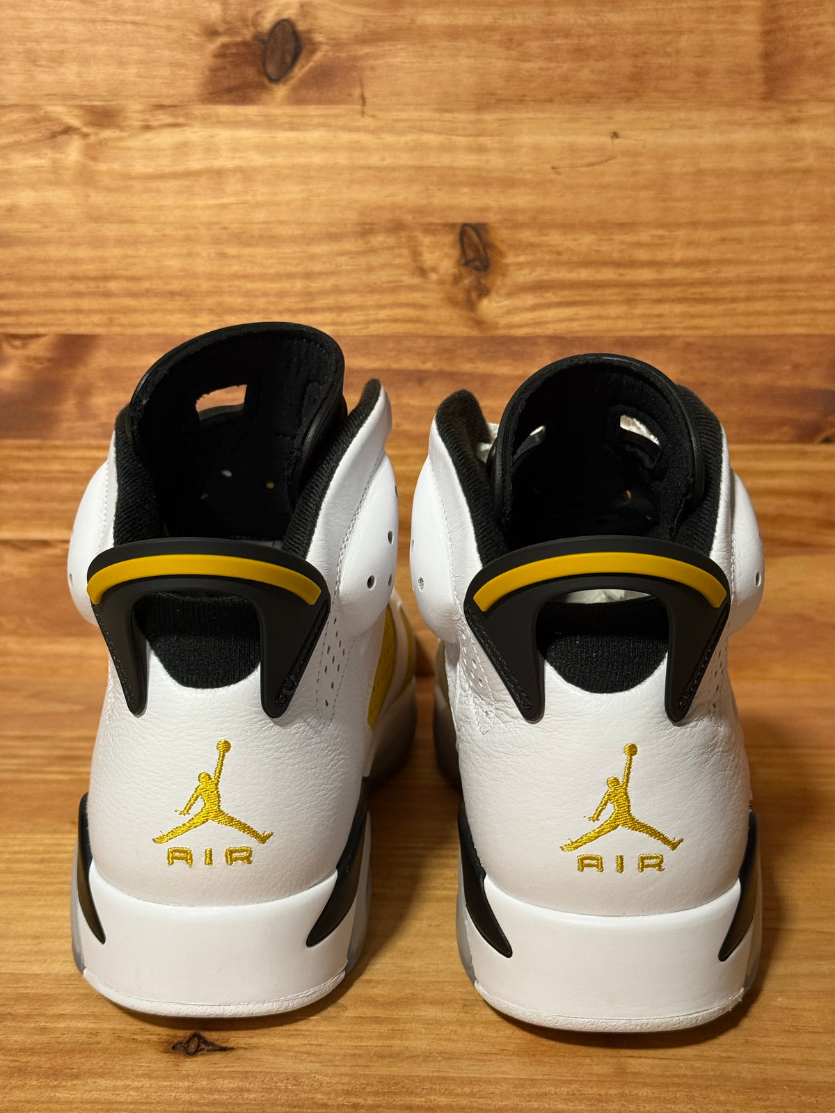 Jordan 6 Retro Yellow Ochre