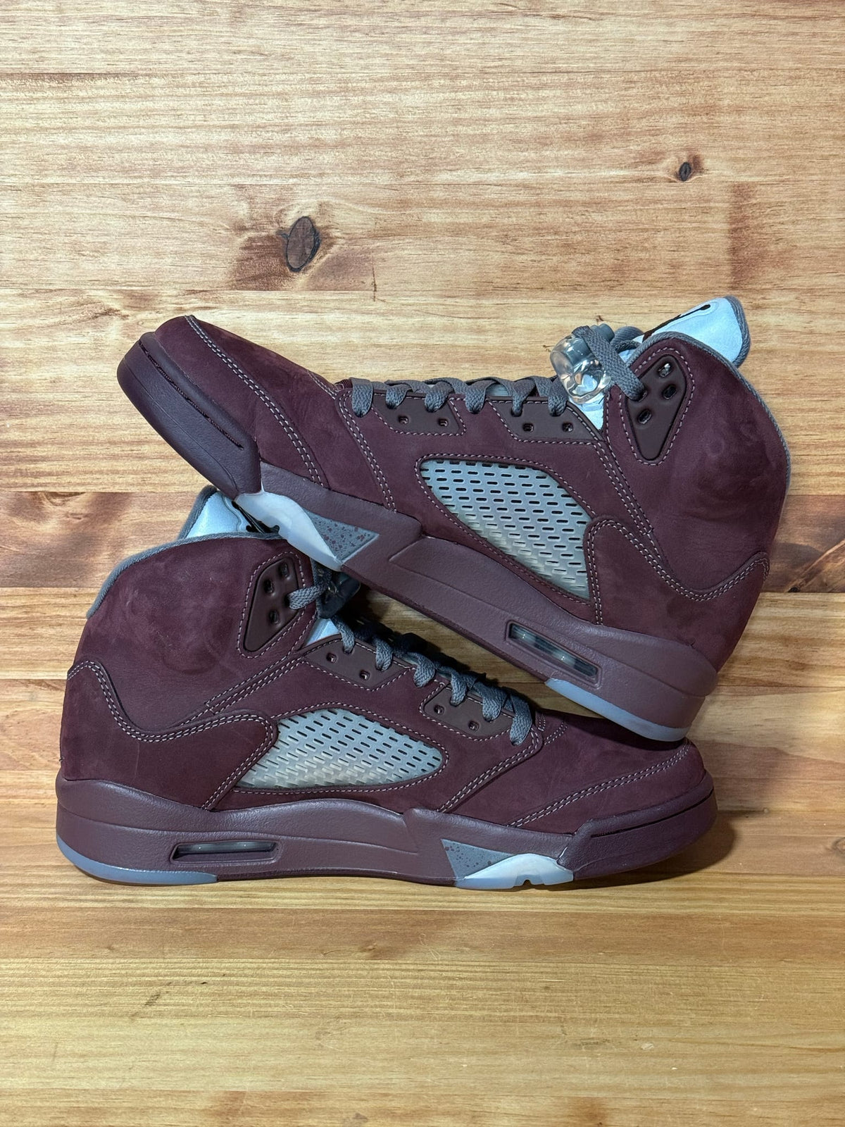Jordan 5 Retro Burgundy (2023) - Size 9.5