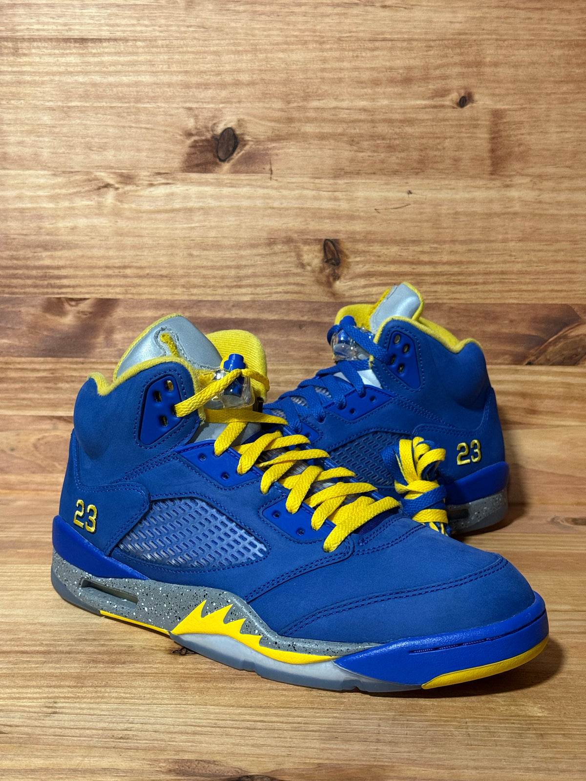 Jordan 5 Retro JSP Laney Varsity Royal - Size 9.5