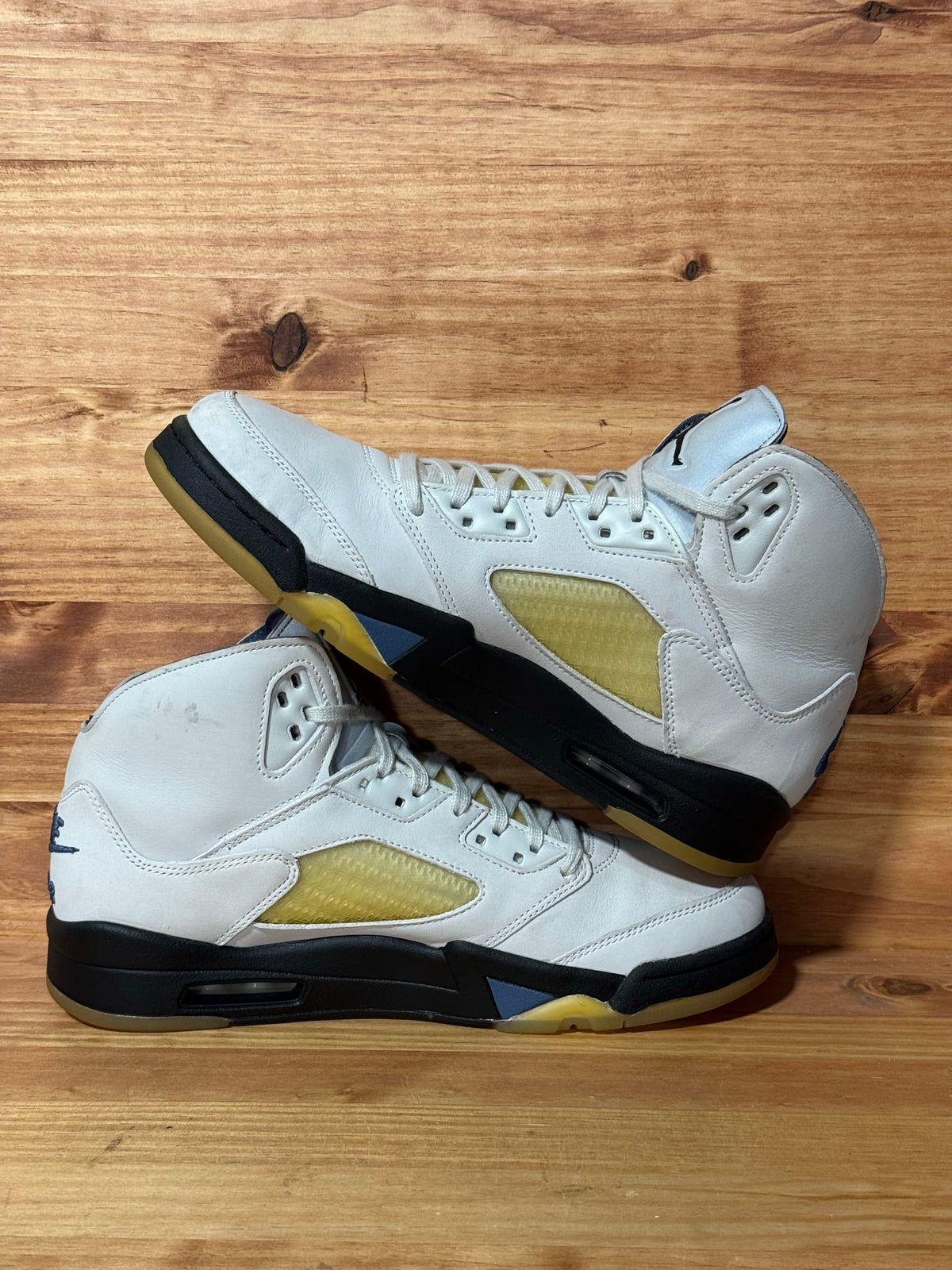 Jordan 5 Retro A Ma Maniére Dawn (Women's) - Size 12W