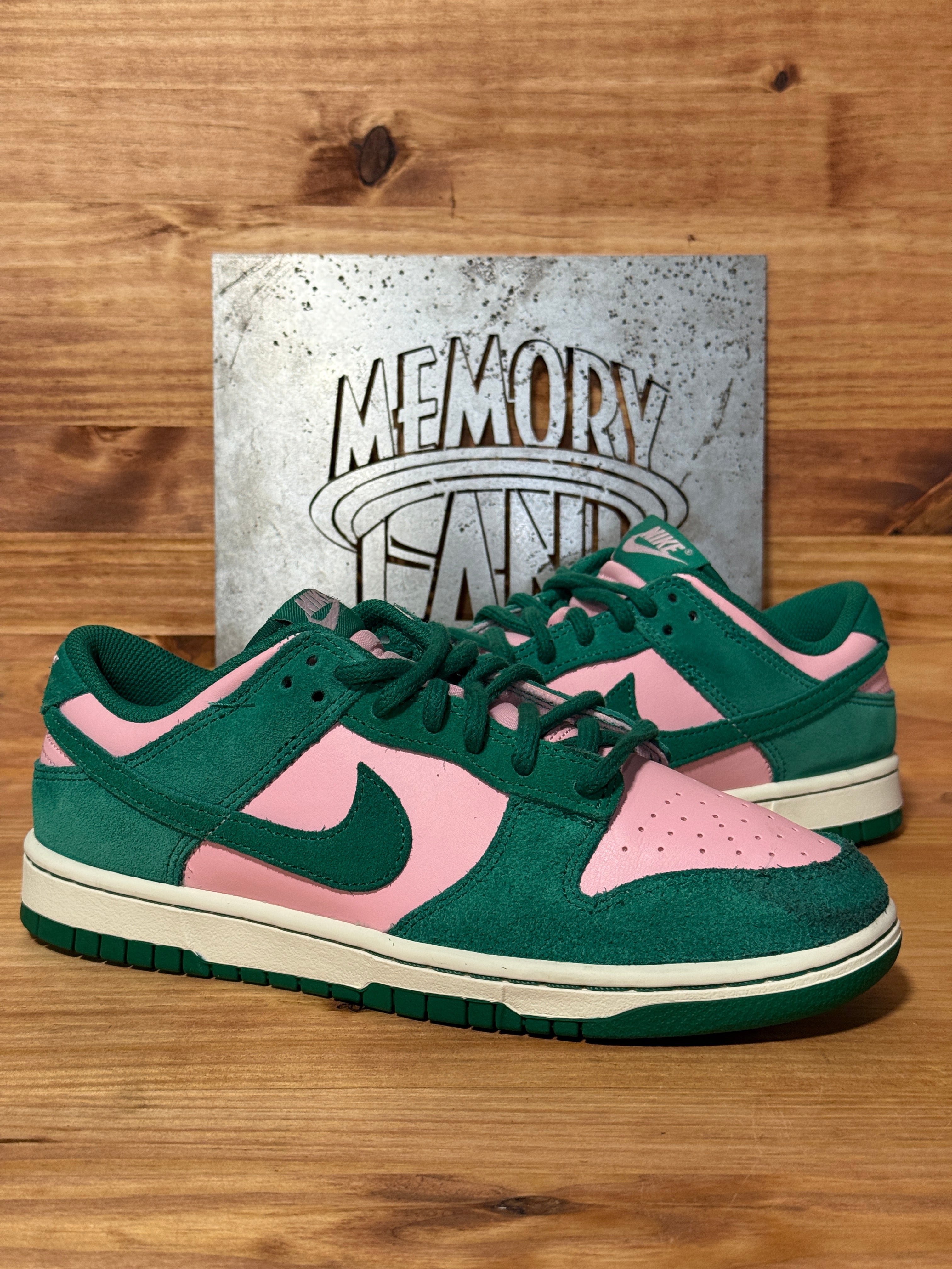 Nike Dunk Low Retro SE Medium Soft Pink Malachite