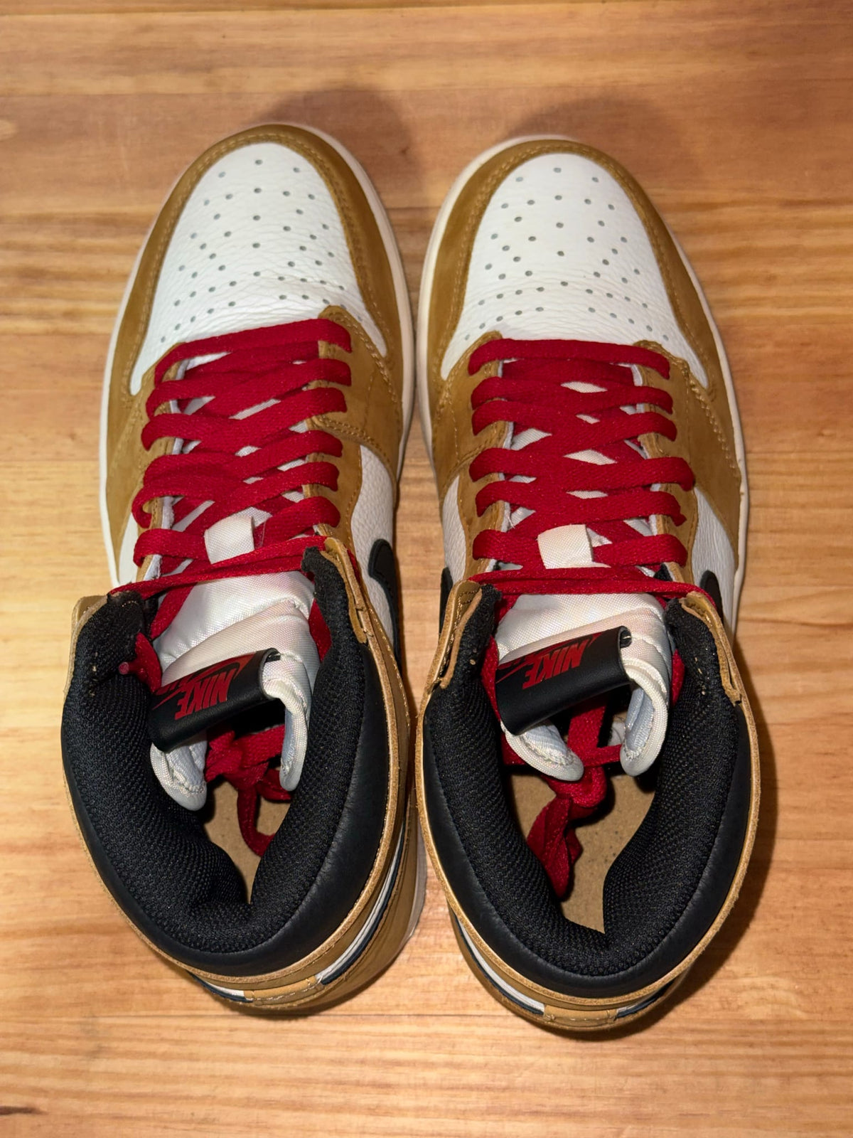 Jordan 1 Retro High Rookie of the Year - Size 10