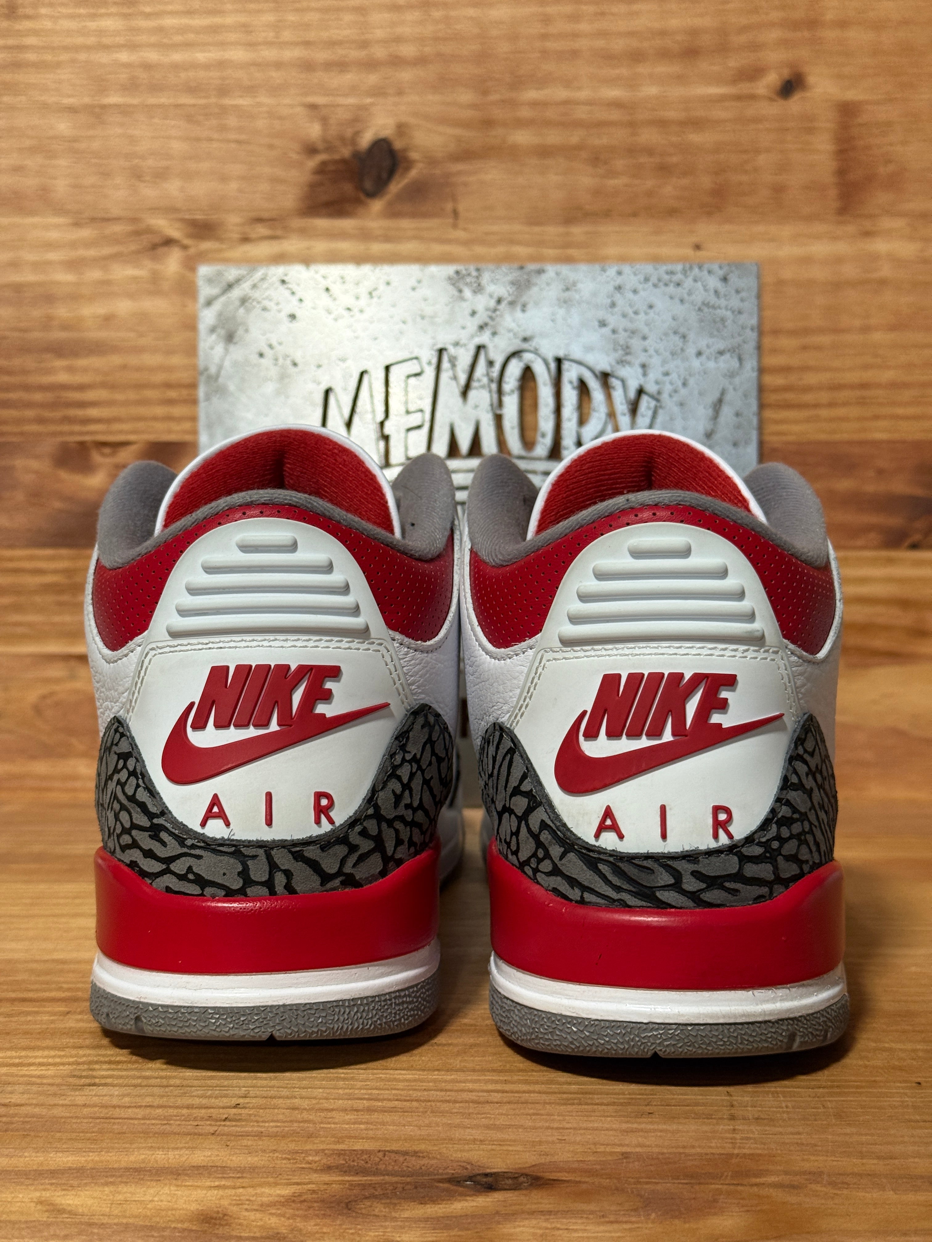 Jordan 3 Retro Fire Red (2022)