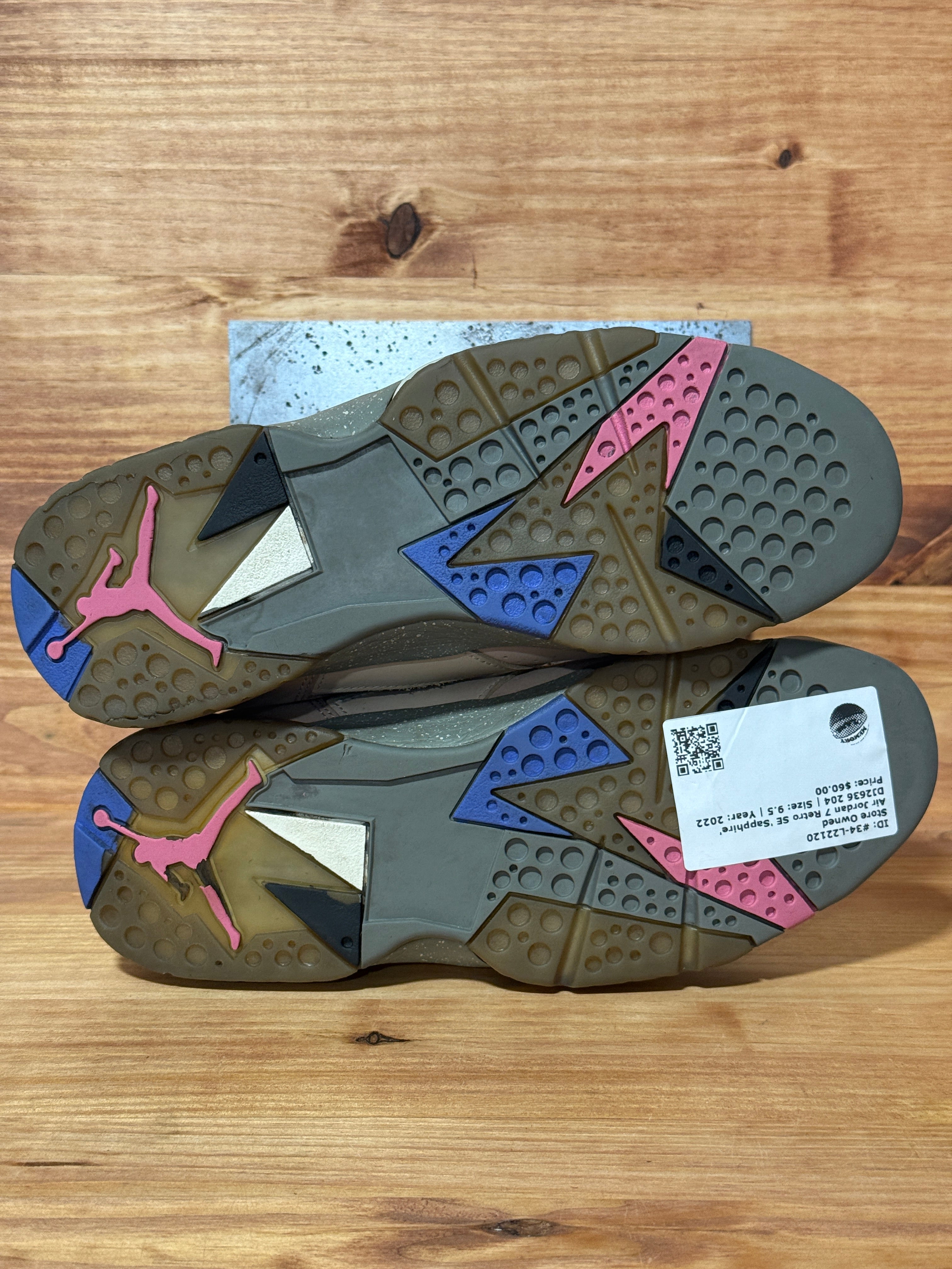 Jordan 7 Retro SE Sapphire