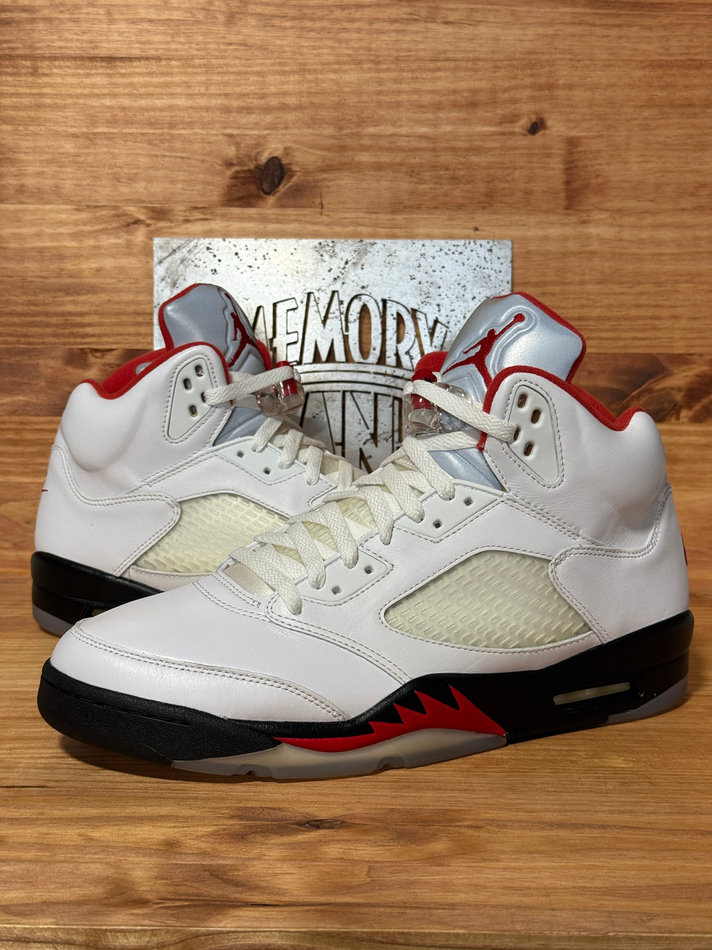 Jordan 5 Retro Fire Red Silver Tongue (2020)