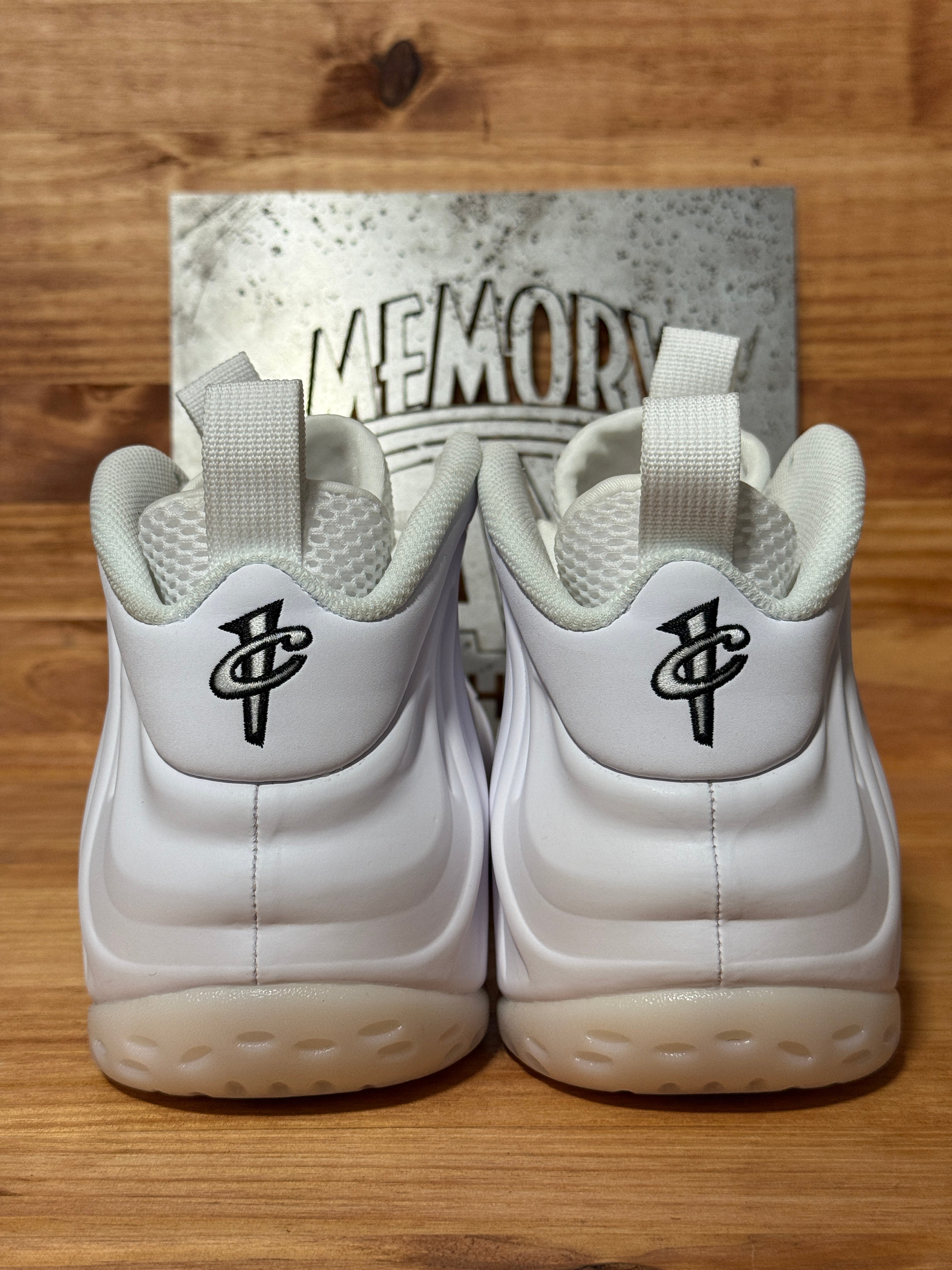 Nike Air Foamposite One Triple White