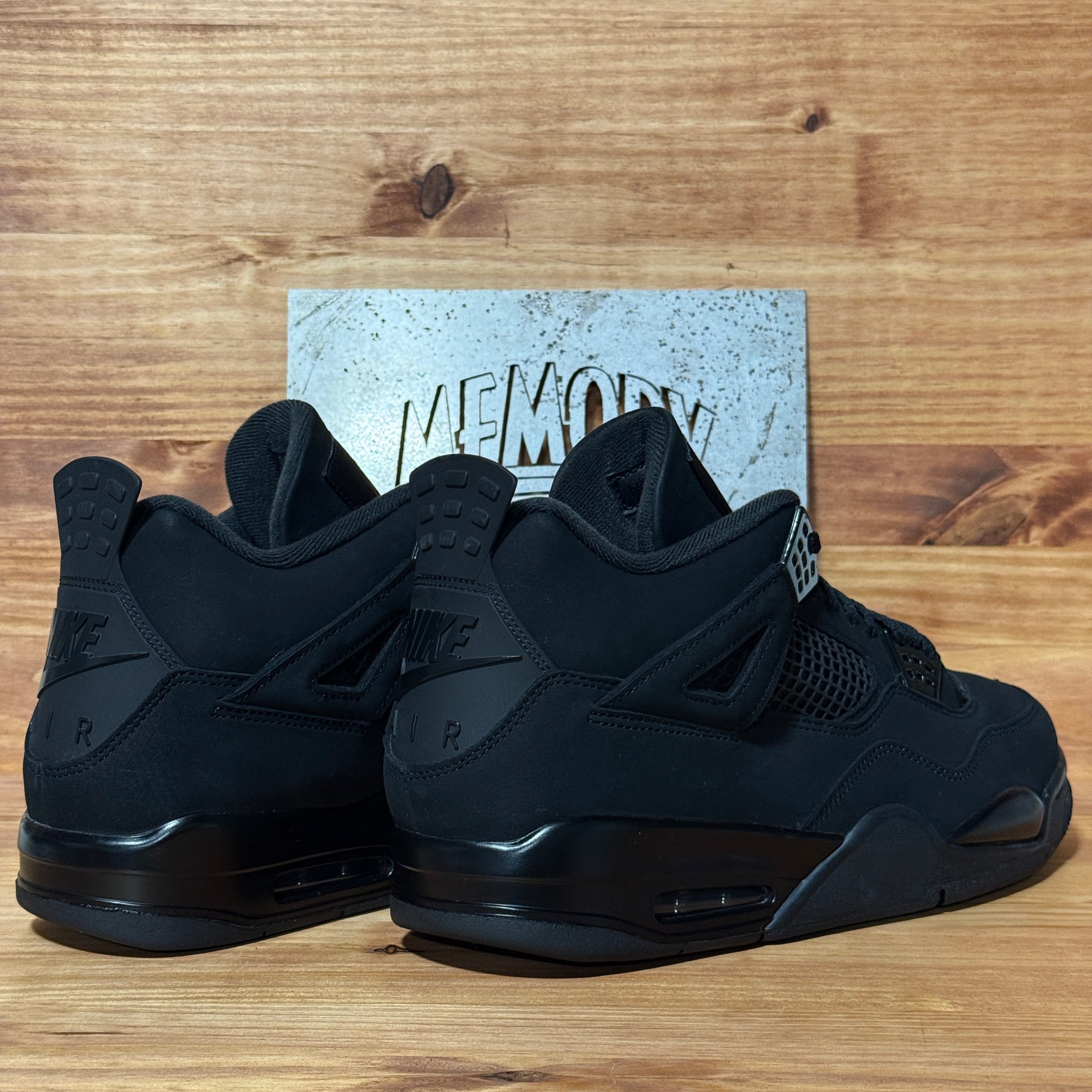 Jordan 4 Retro Black Cat (2025)