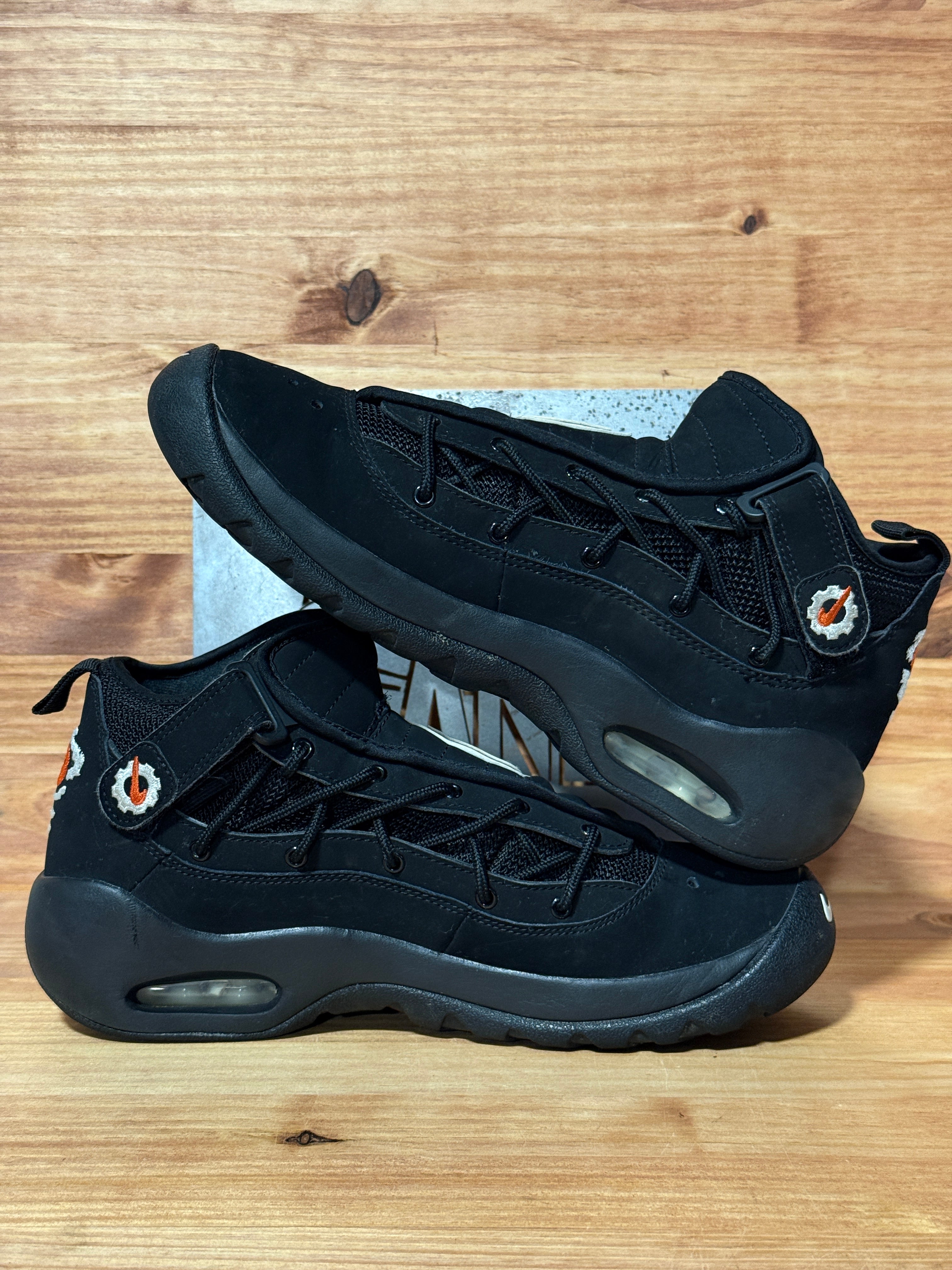 Nike Shake N'Destrukt Black White
