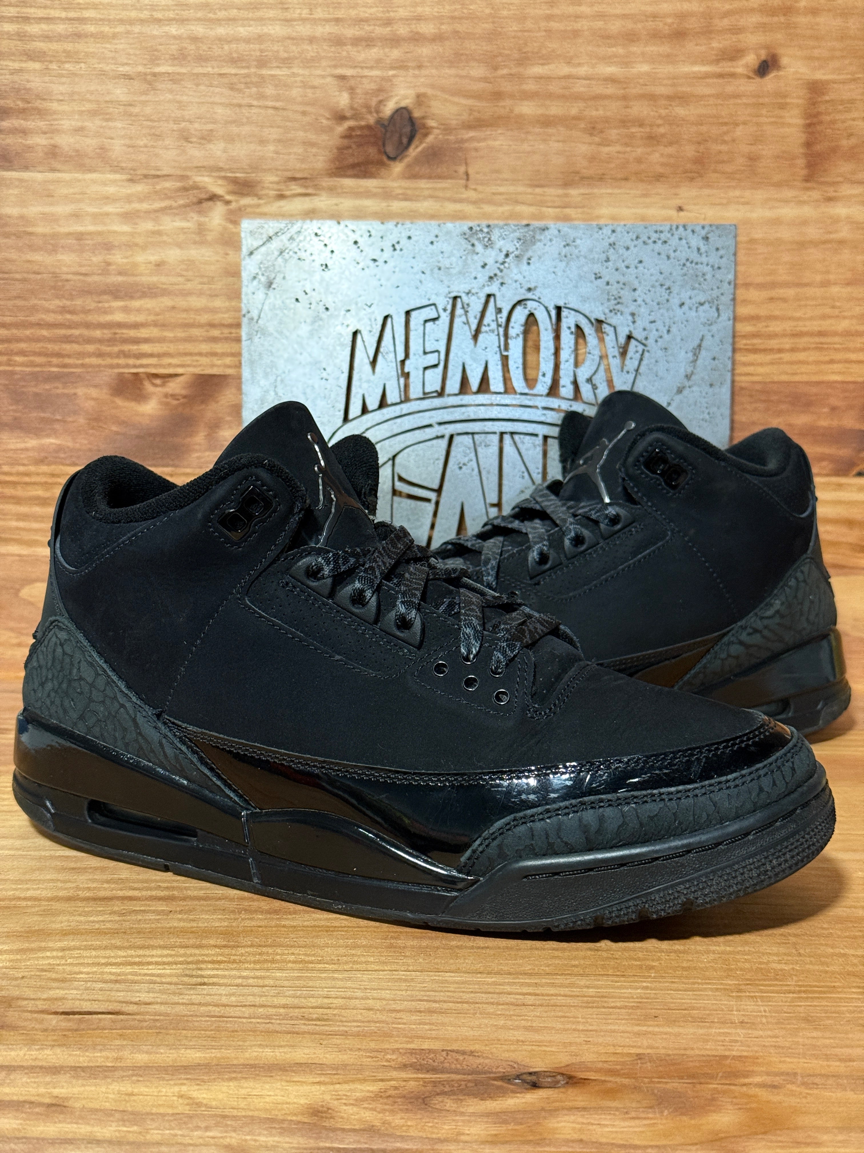 Jordan 3 Retro Black Cat (2025)