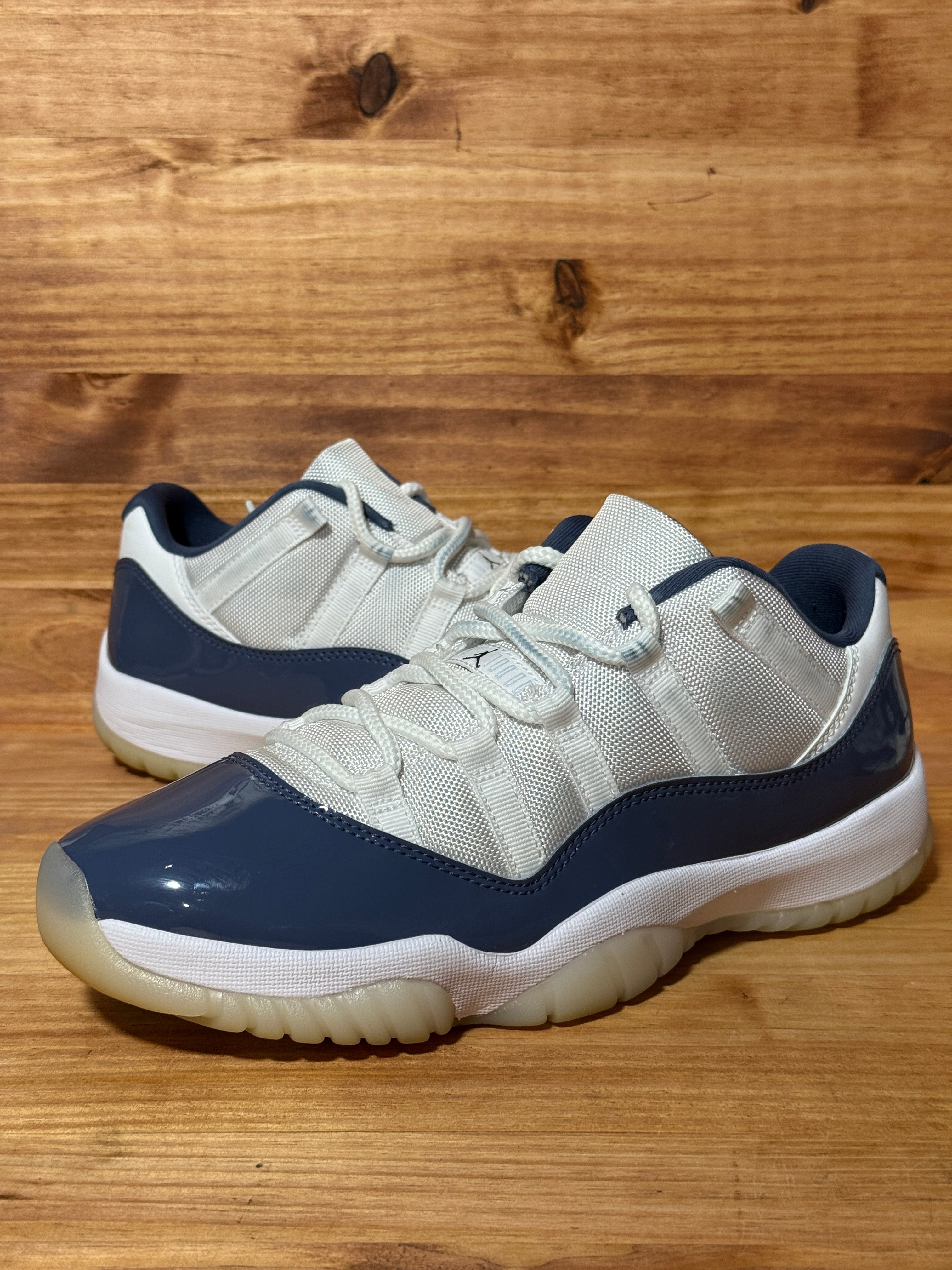 Jordan 11 Retro Low Diffused Blue