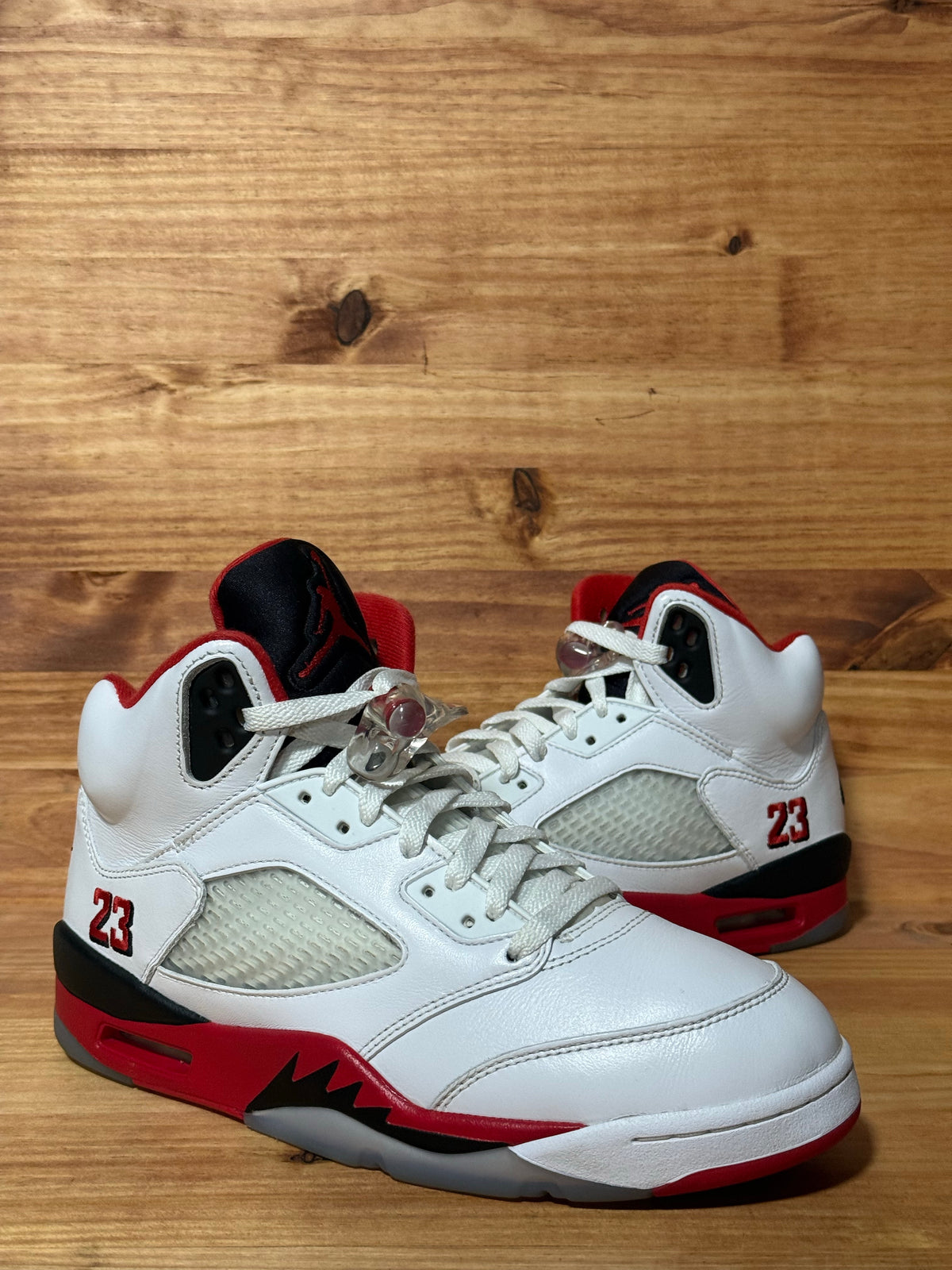 Jordan 5 Retro Fire Red Black Tongue (2025)