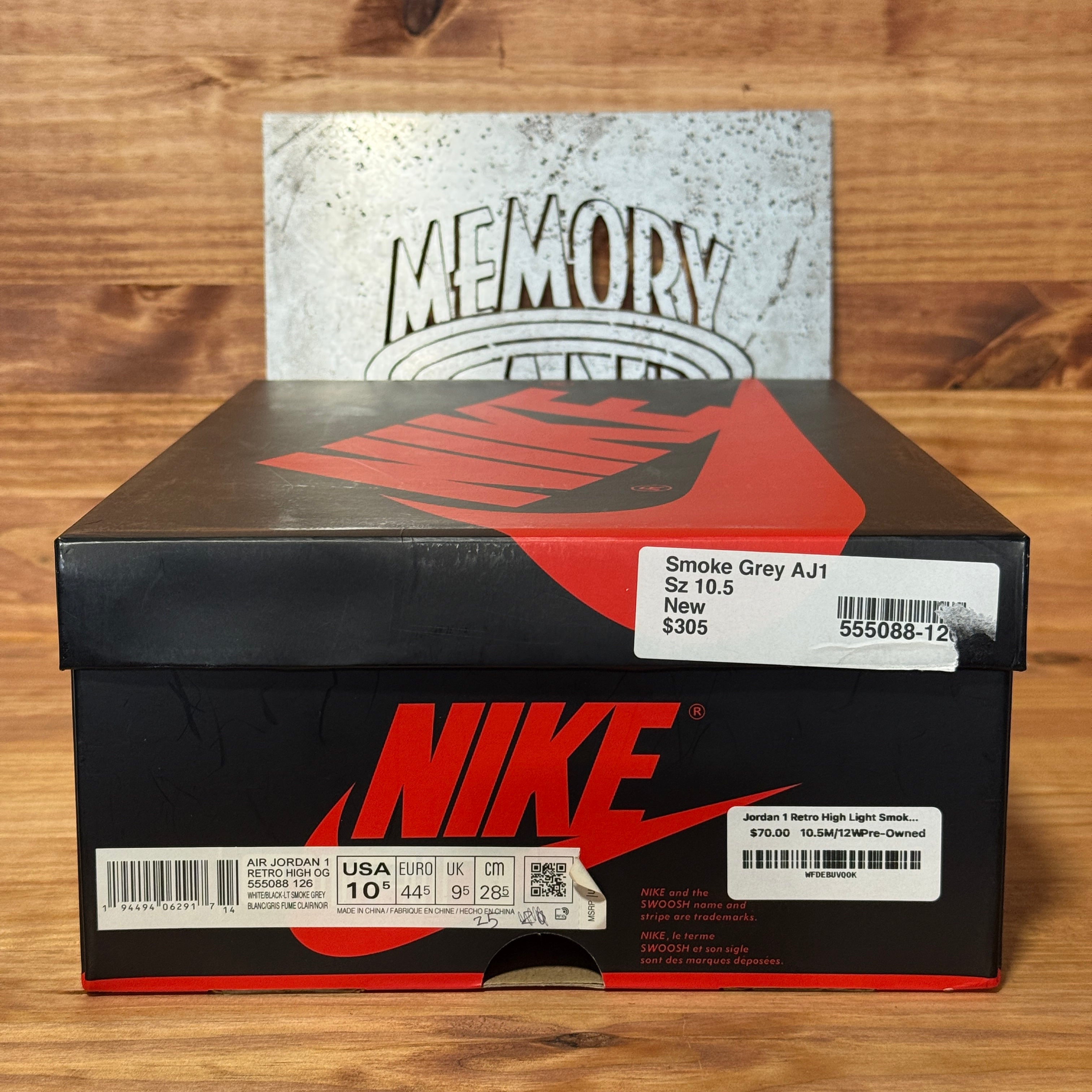 Jordan 1 Retro High Light Smoke Grey